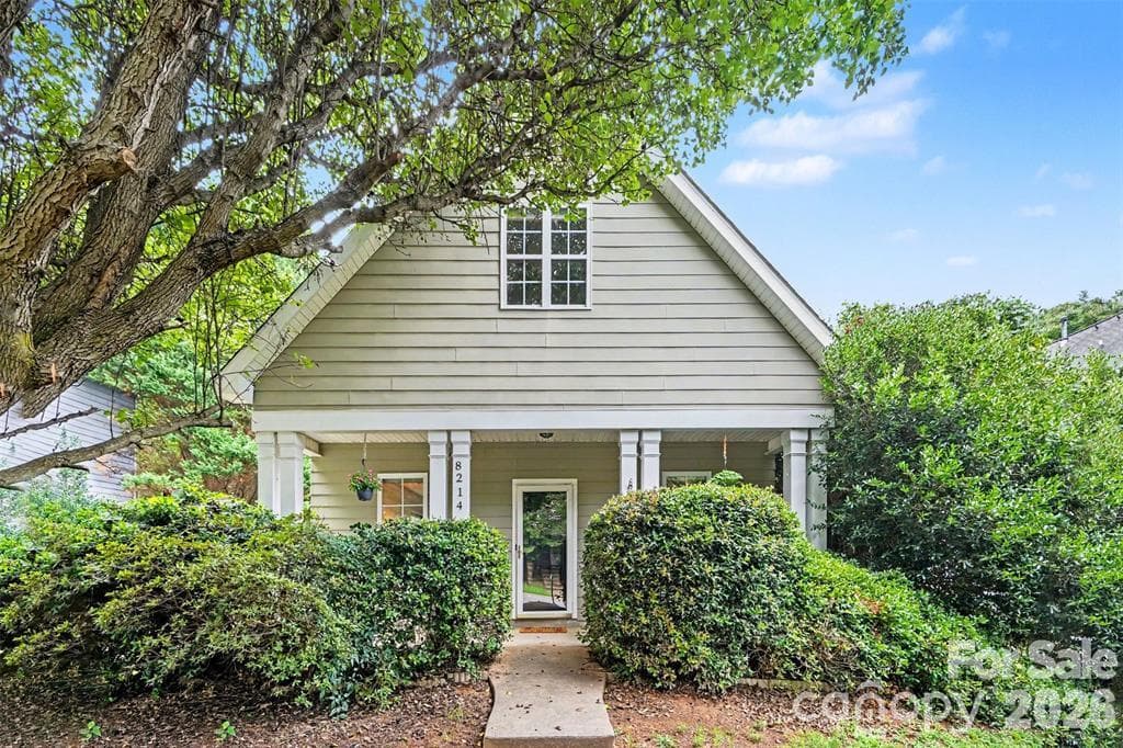 8214 Ballymore Court