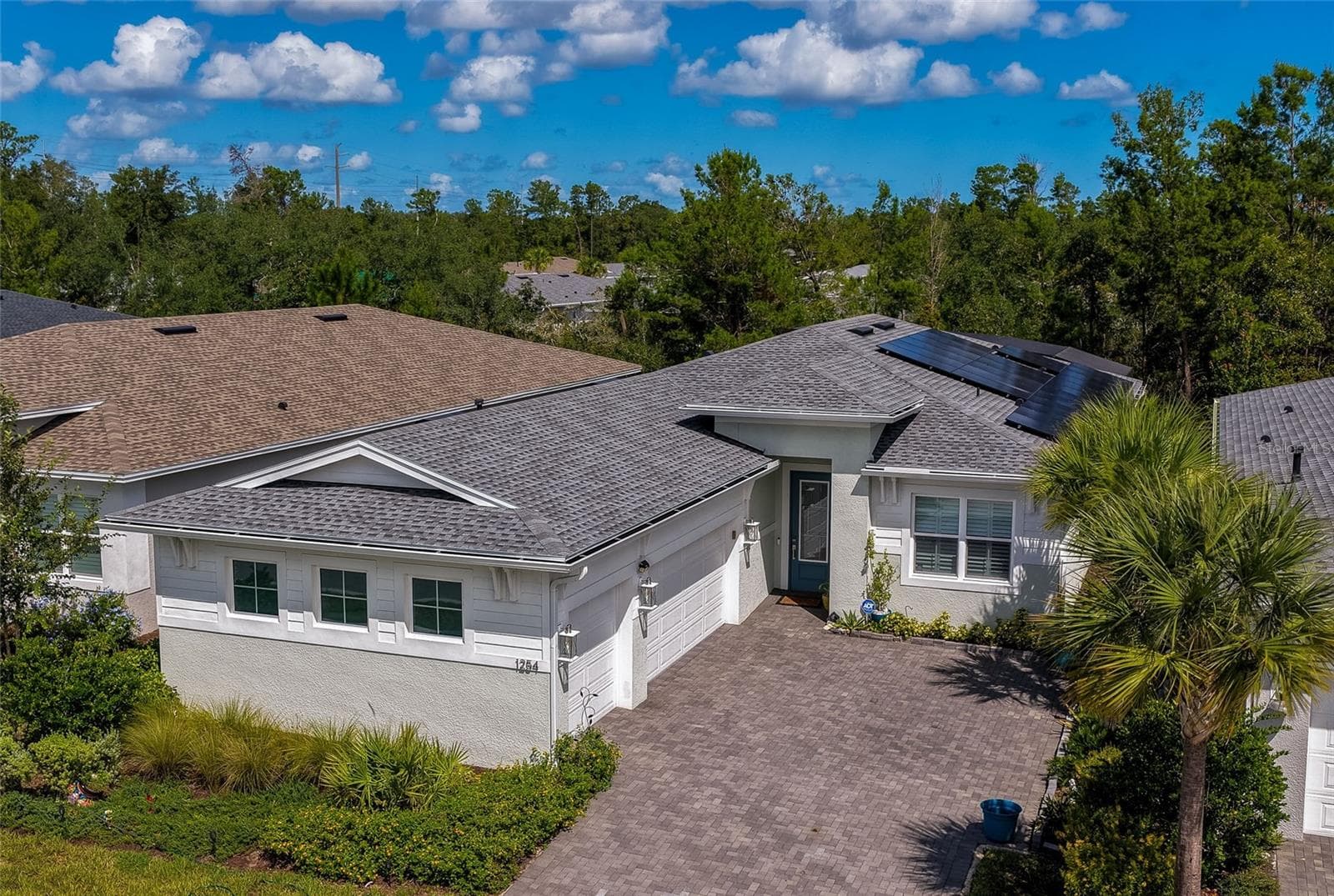 3 car garage - 1254 VENICE CT, DELAND