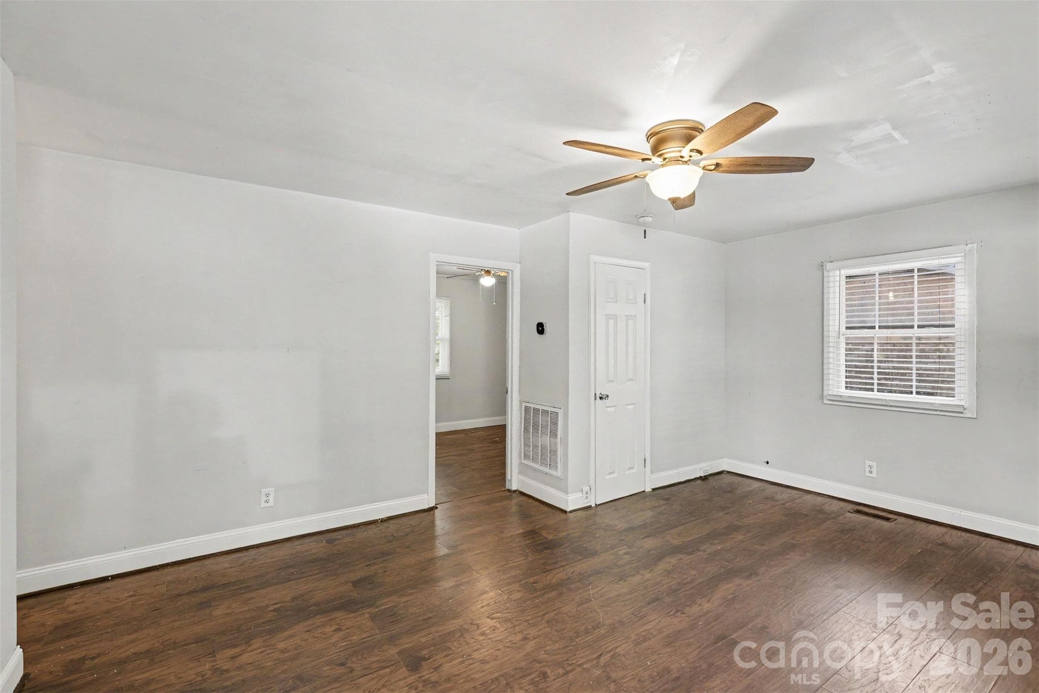 Single Family Residence at 224 Herndon Avenue, York, photo 10 of 15