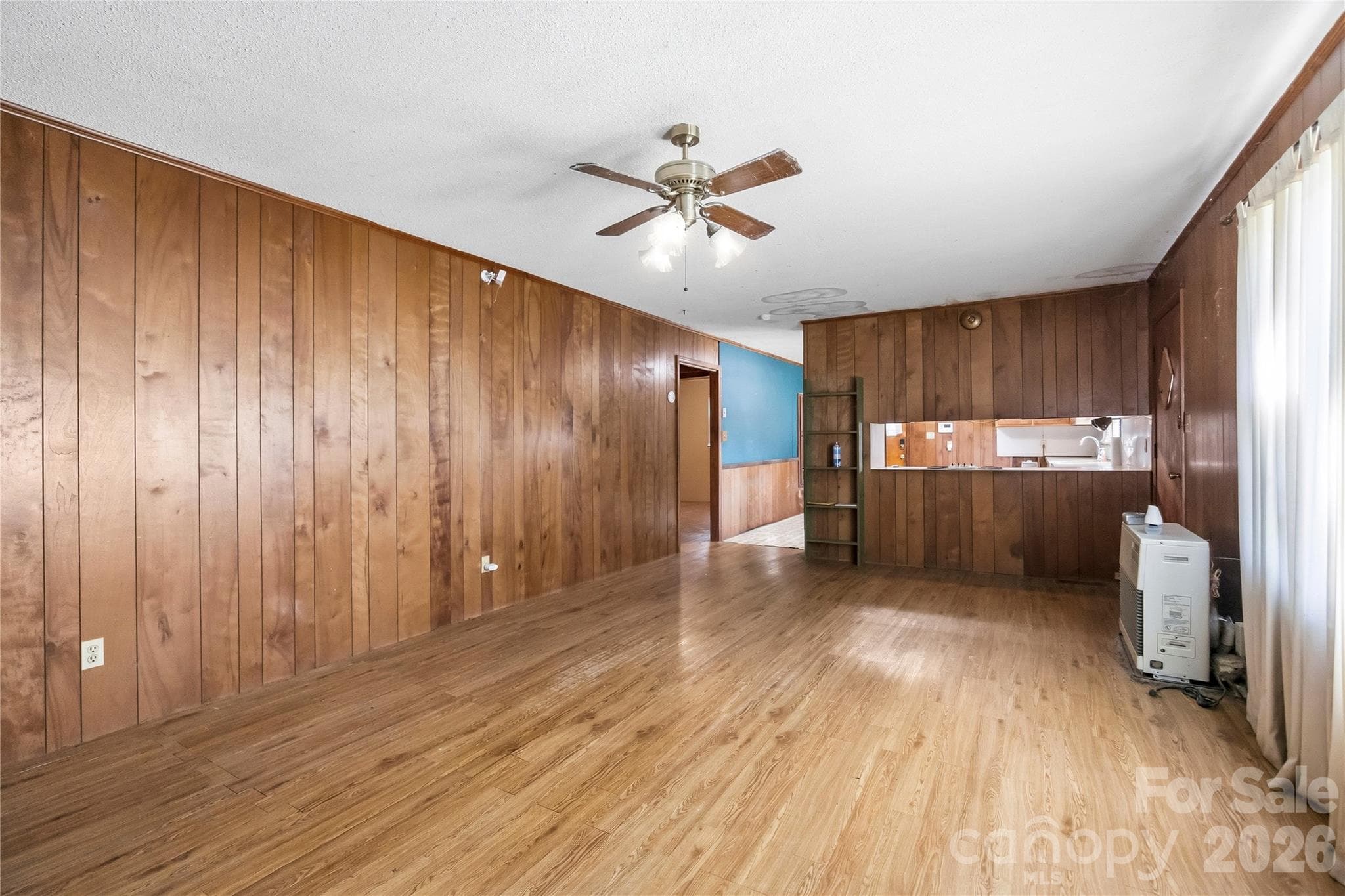 Single Family Residence at 328 Long Shoals Road, Bessemer City, photo 7 of 33