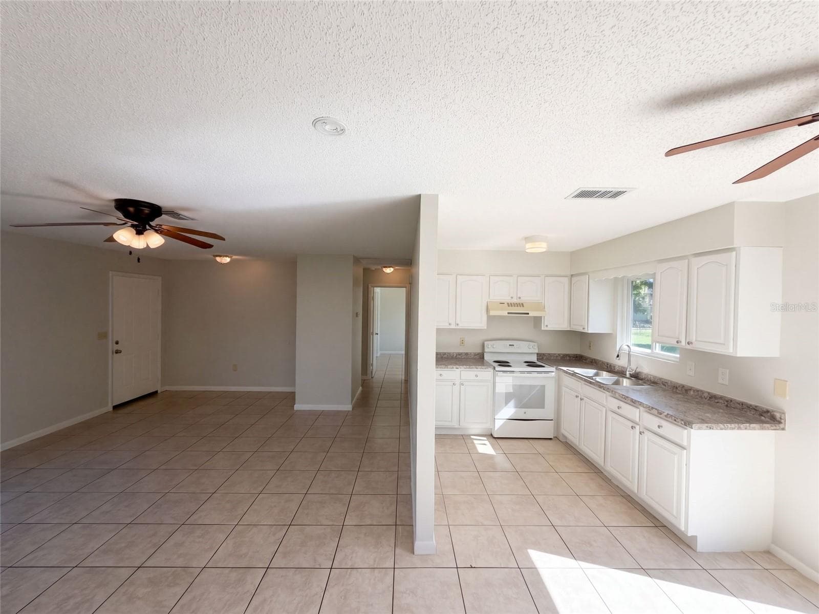 Single Family Residence at 8801 SE 89TH ST, OCALA, photo 7 of 16
