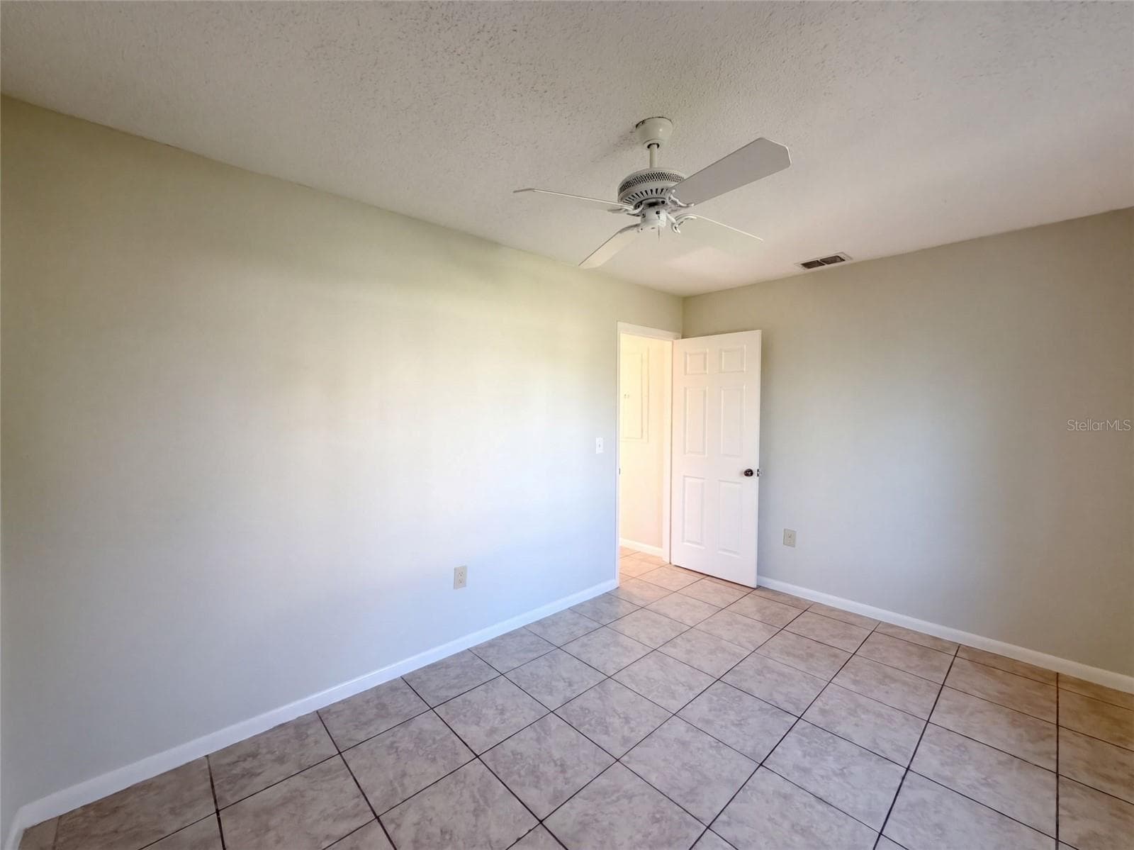 Single Family Residence at 8801 SE 89TH ST, OCALA, photo 10 of 16
