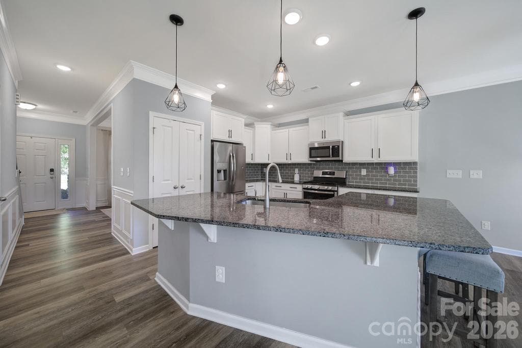 Single Family Residence at 129 Lantern Acres Drive, Mooresville, photo 7 of 40