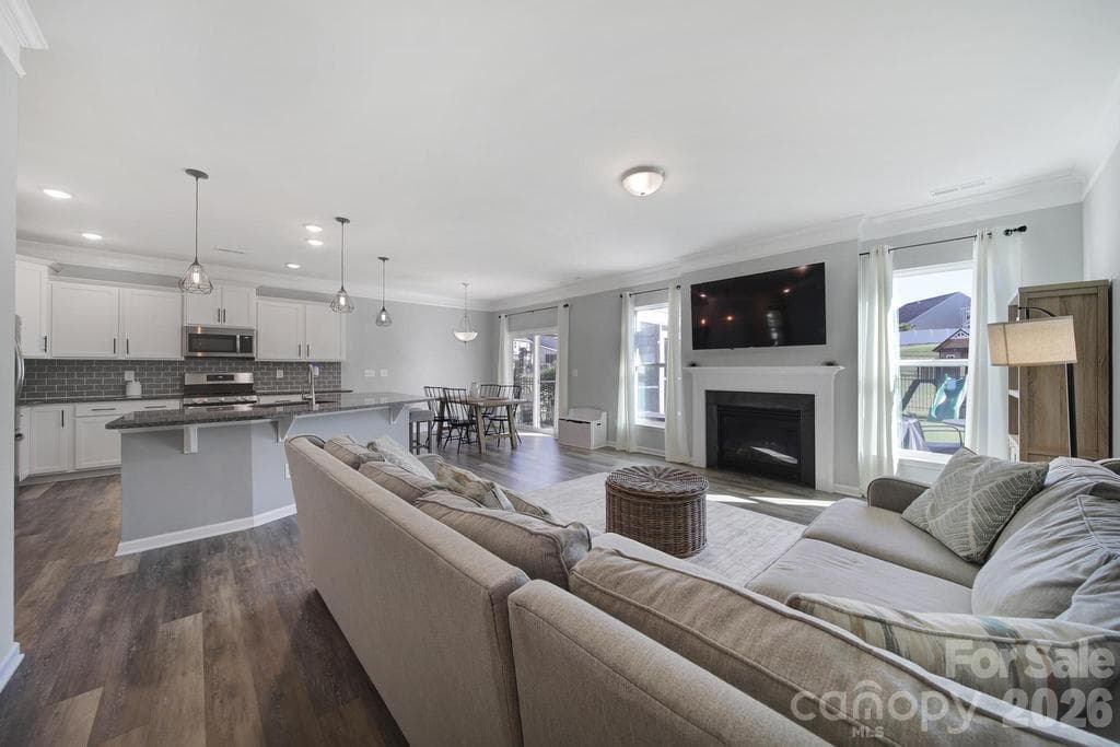 Single Family Residence at 129 Lantern Acres Drive, Mooresville, photo 15 of 40