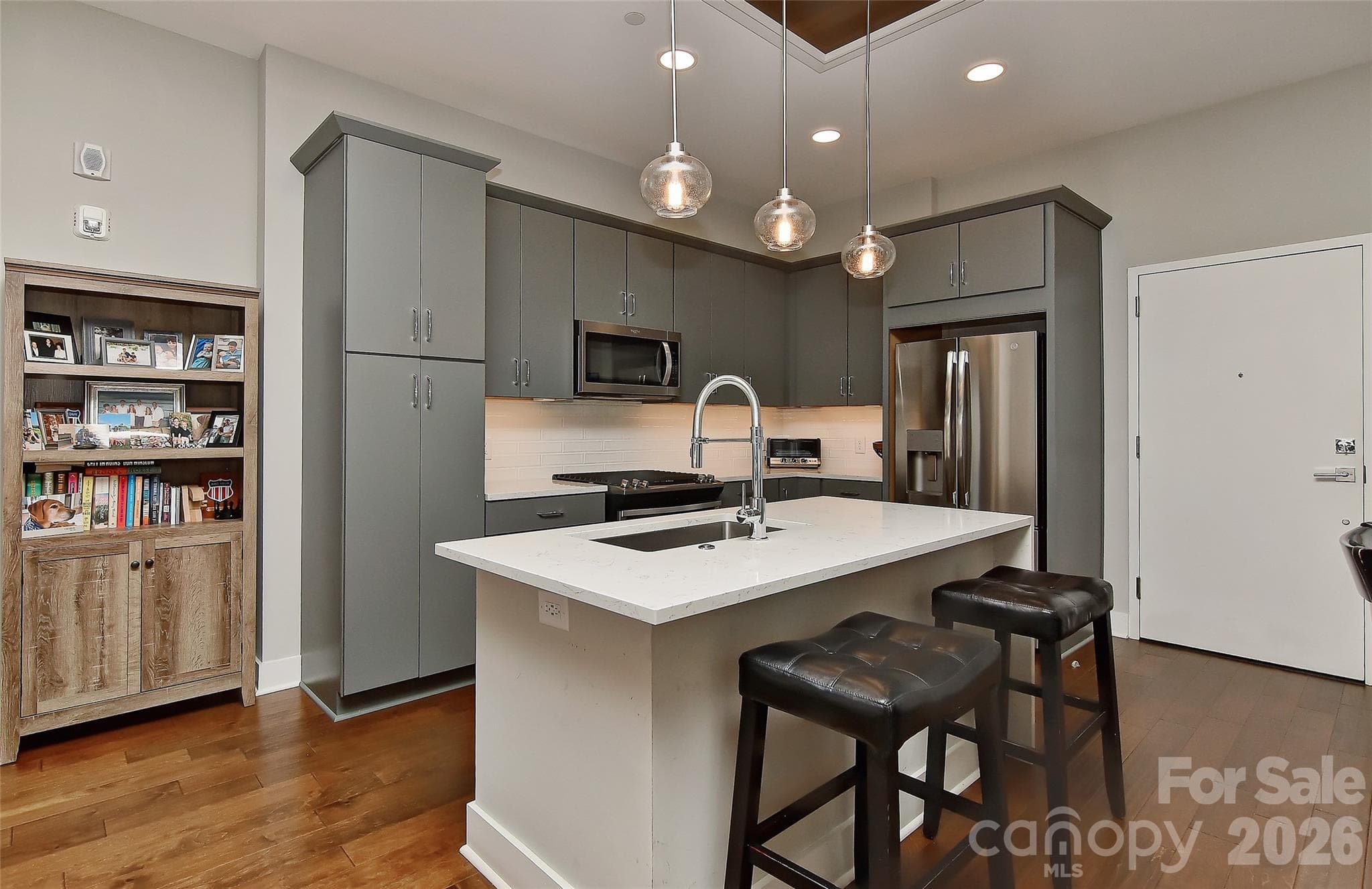 Condominium at 2401 Euclid Avenue, Charlotte, photo 12 of 52