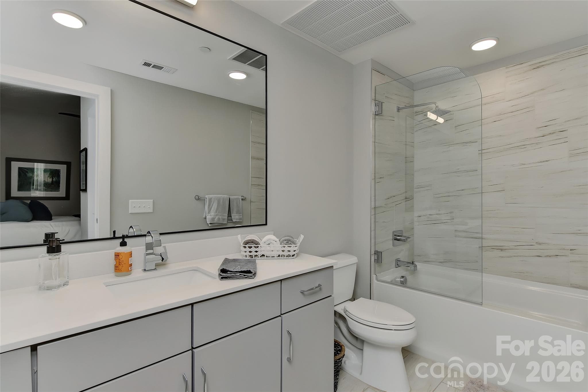 Condominium at 2401 Euclid Avenue, Charlotte, photo 30 of 52