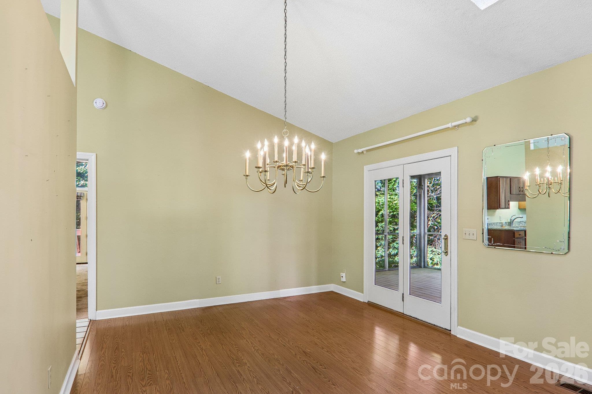 Single Family Residence at 108 Kenwood Drive, Hendersonville, photo 12 of 48