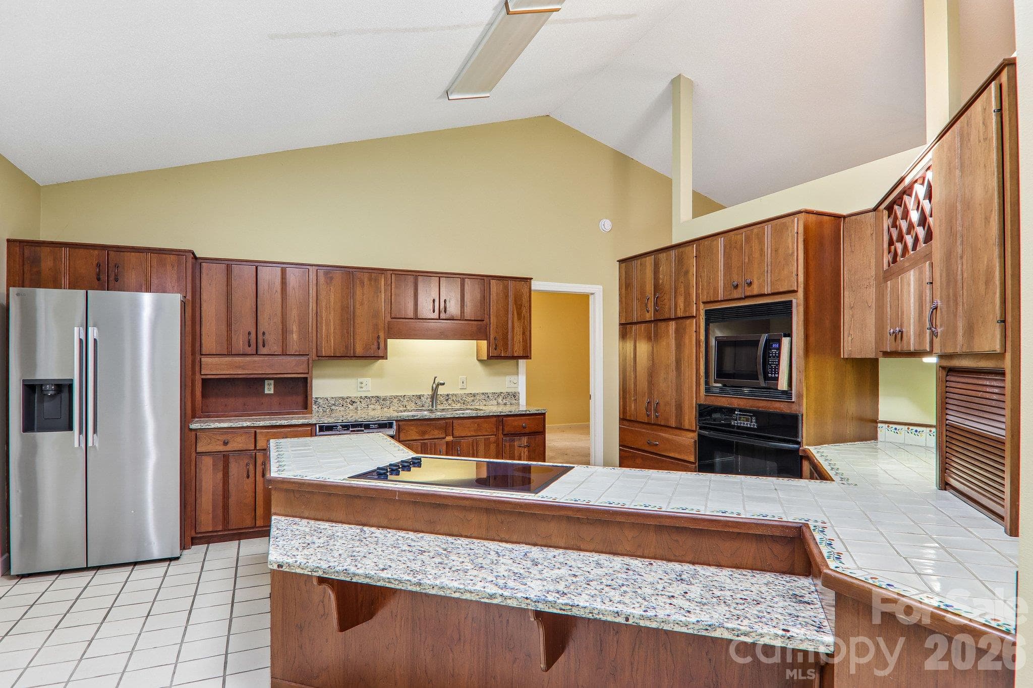 Single Family Residence at 108 Kenwood Drive, Hendersonville, photo 14 of 48
