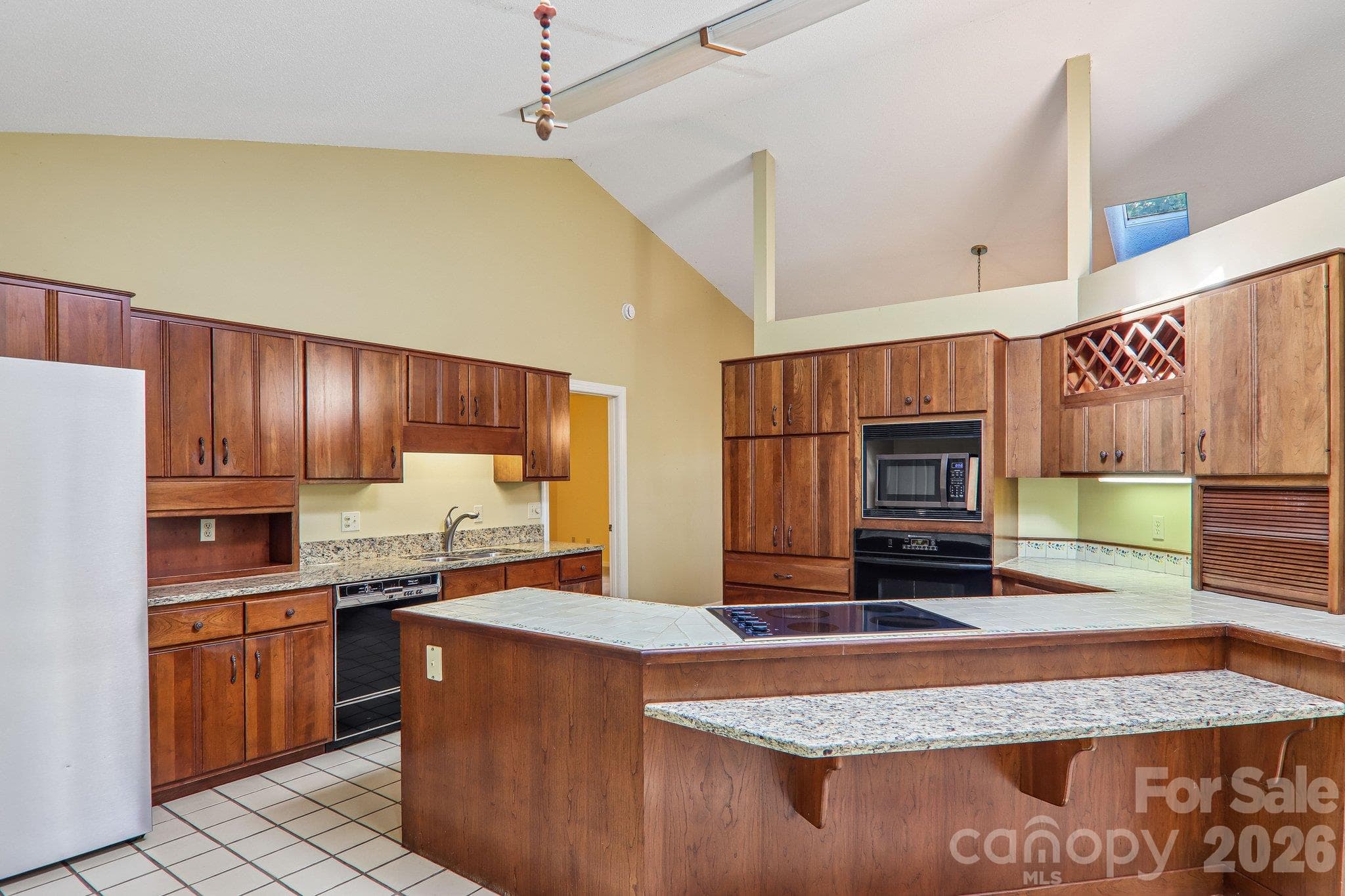 Single Family Residence at 108 Kenwood Drive, Hendersonville, photo 15 of 48