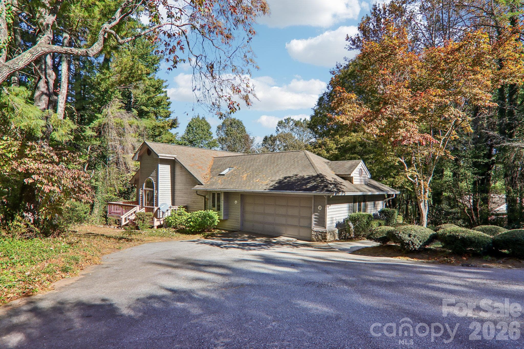 Single Family Residence at 108 Kenwood Drive, Hendersonville, photo 45 of 48