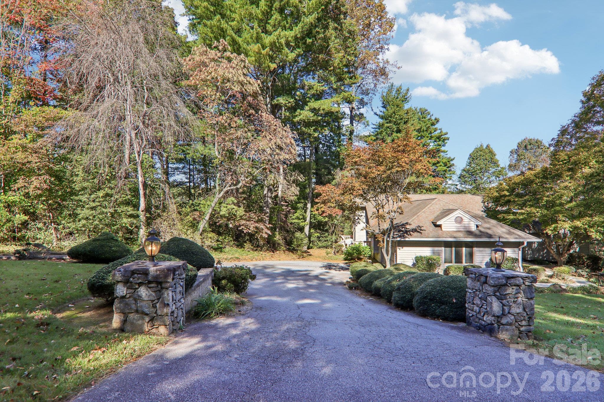 Single Family Residence at 108 Kenwood Drive, Hendersonville, photo 46 of 48