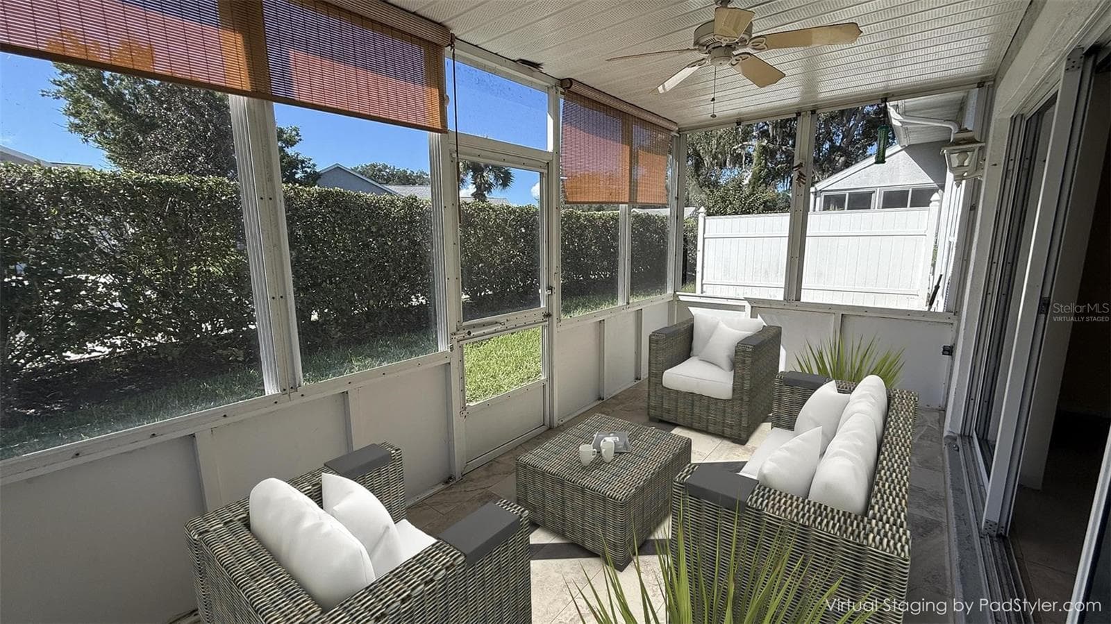 Covered, Screened Lanai. Brand New Tile. Virtually Staged - 2312 SW 20TH CT, OCALA