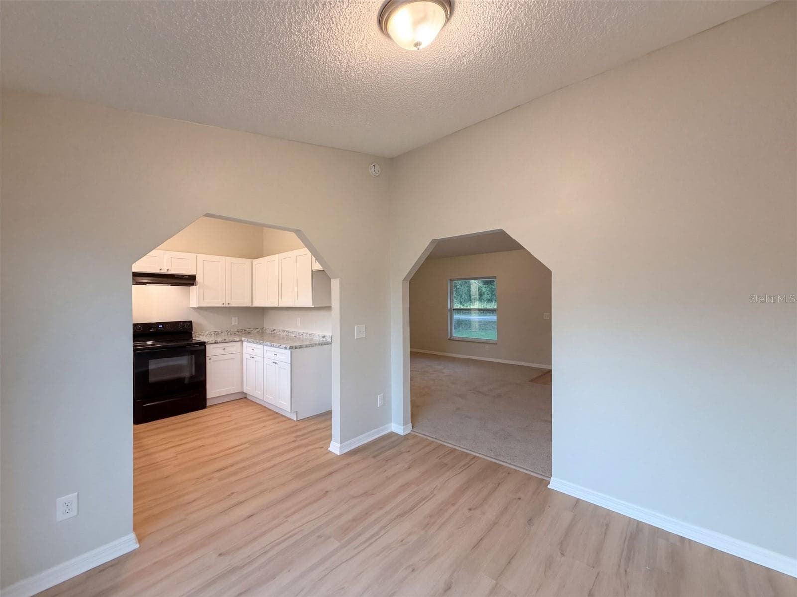 Single Family Residence at 3 EMERALD TRAIL PL, OCALA, photo 7 of 18