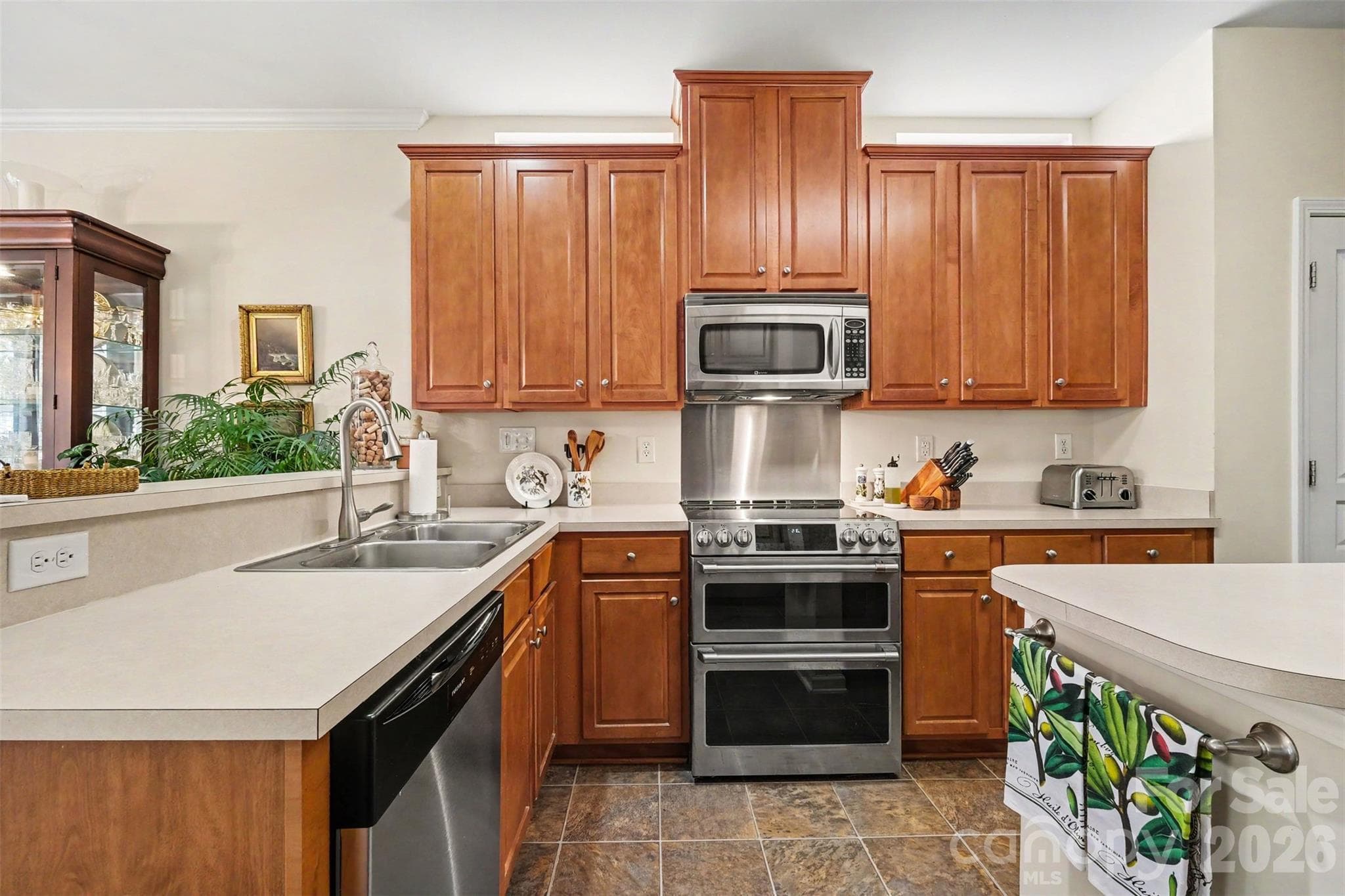 Single Family Residence at 1727 Crabapple Tree Lane, Charlotte, photo 11 of 40