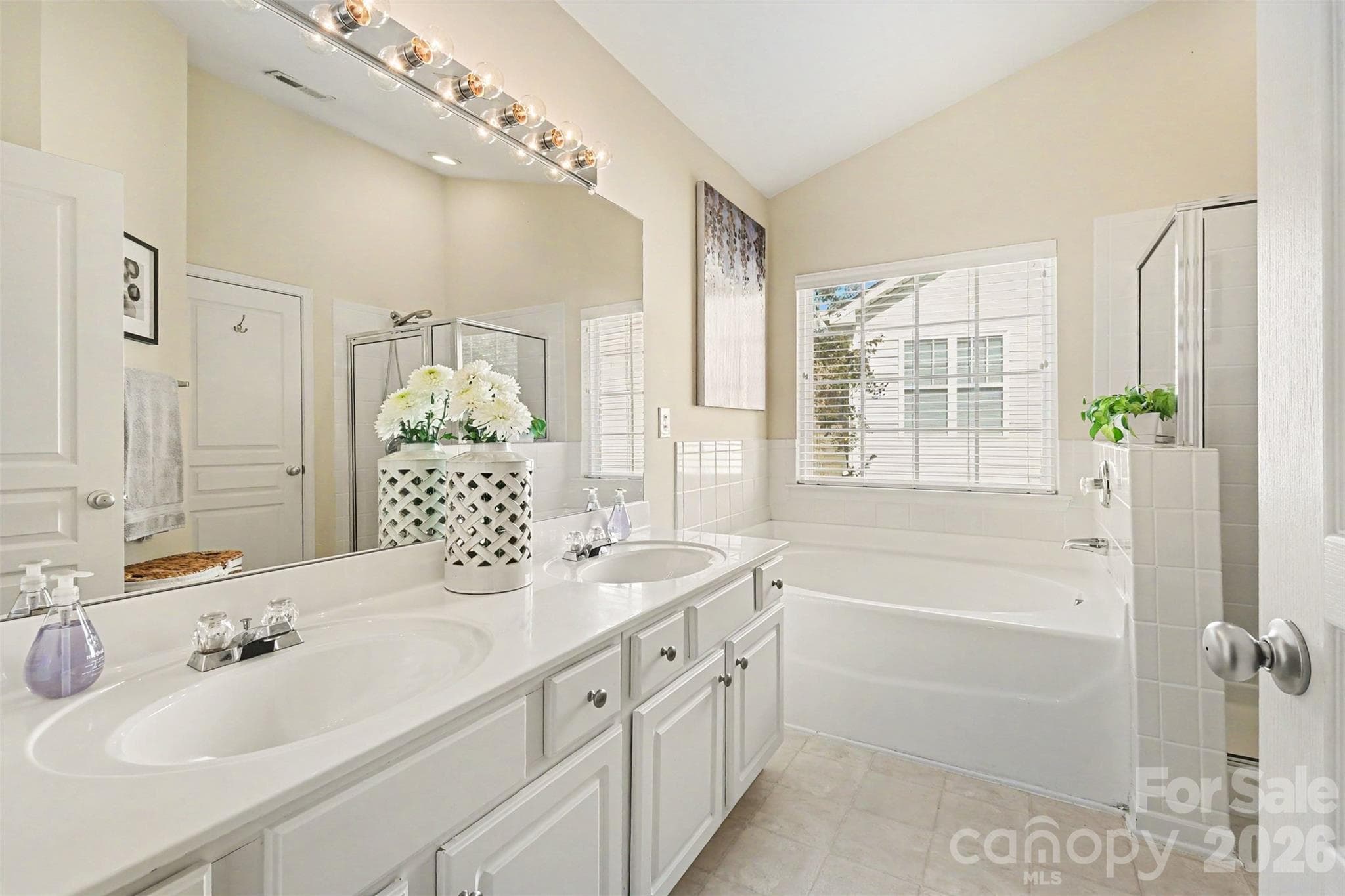 Single Family Residence at 1727 Crabapple Tree Lane, Charlotte, photo 22 of 40