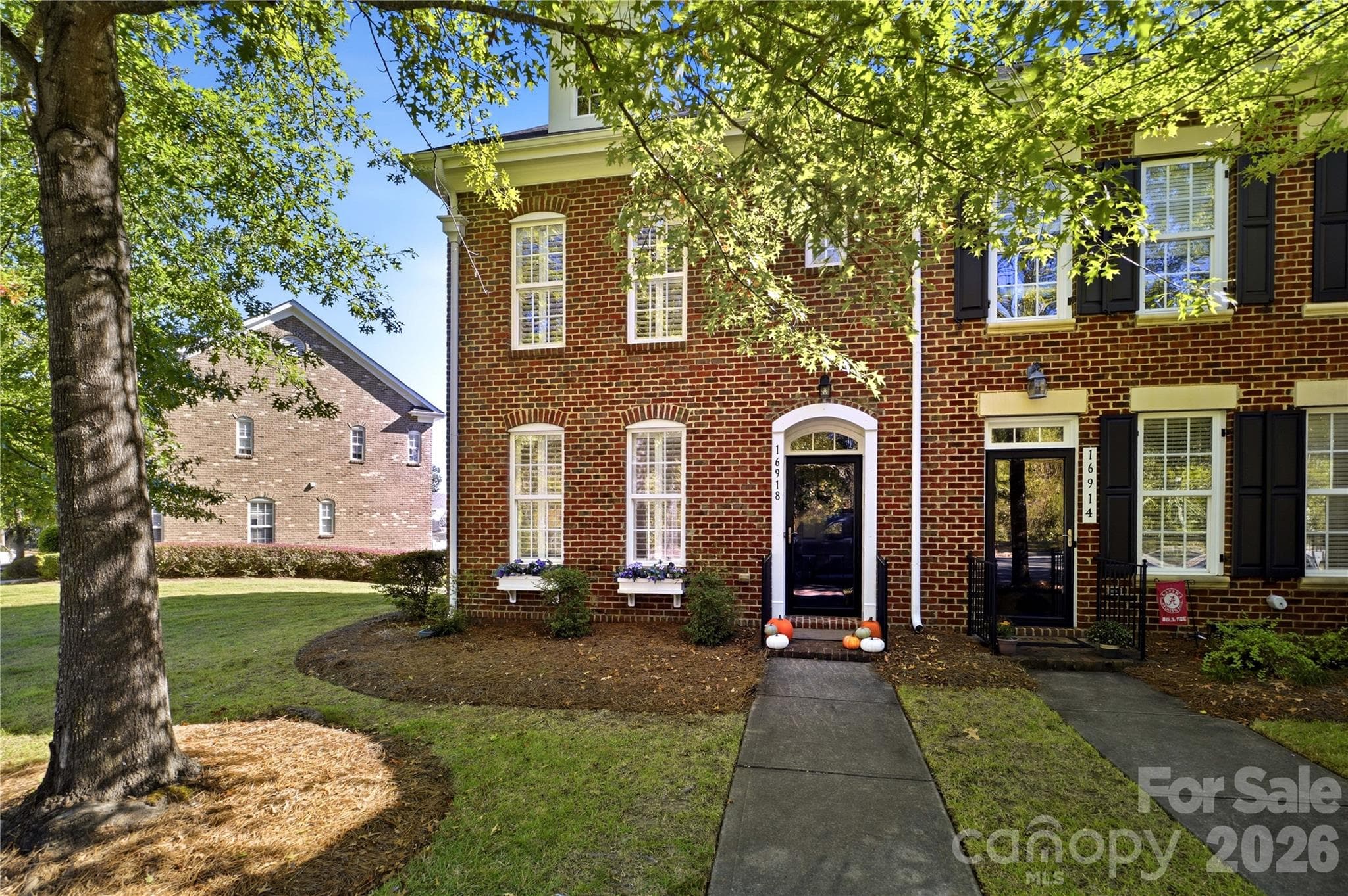 16918 Summers Walk Boulevard