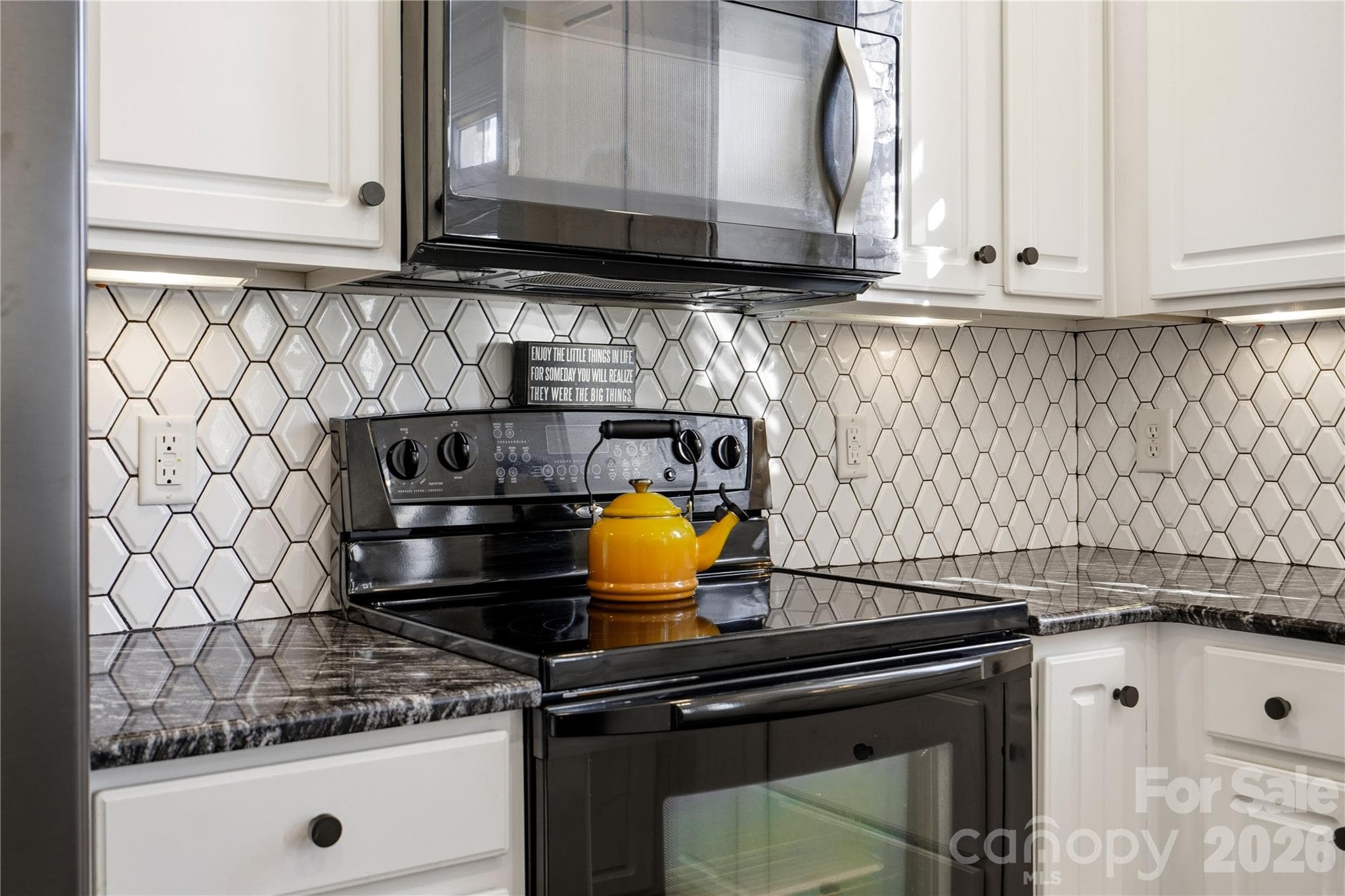 Beautiful backsplash - 16918 Summers Walk Boulevard, Davidson