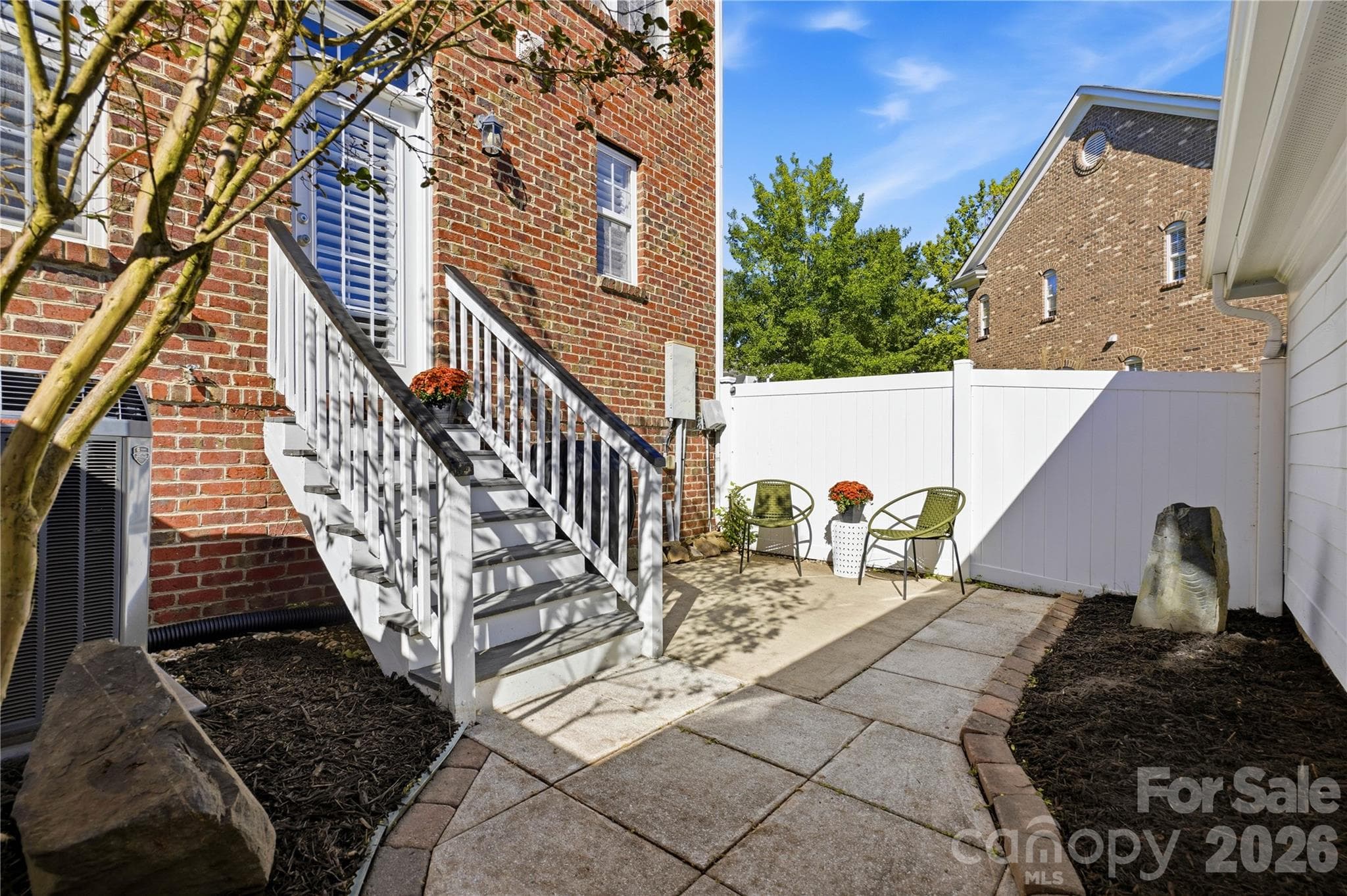 Outdoor patio with lots of potential - 16918 Summers Walk Boulevard, Davidson