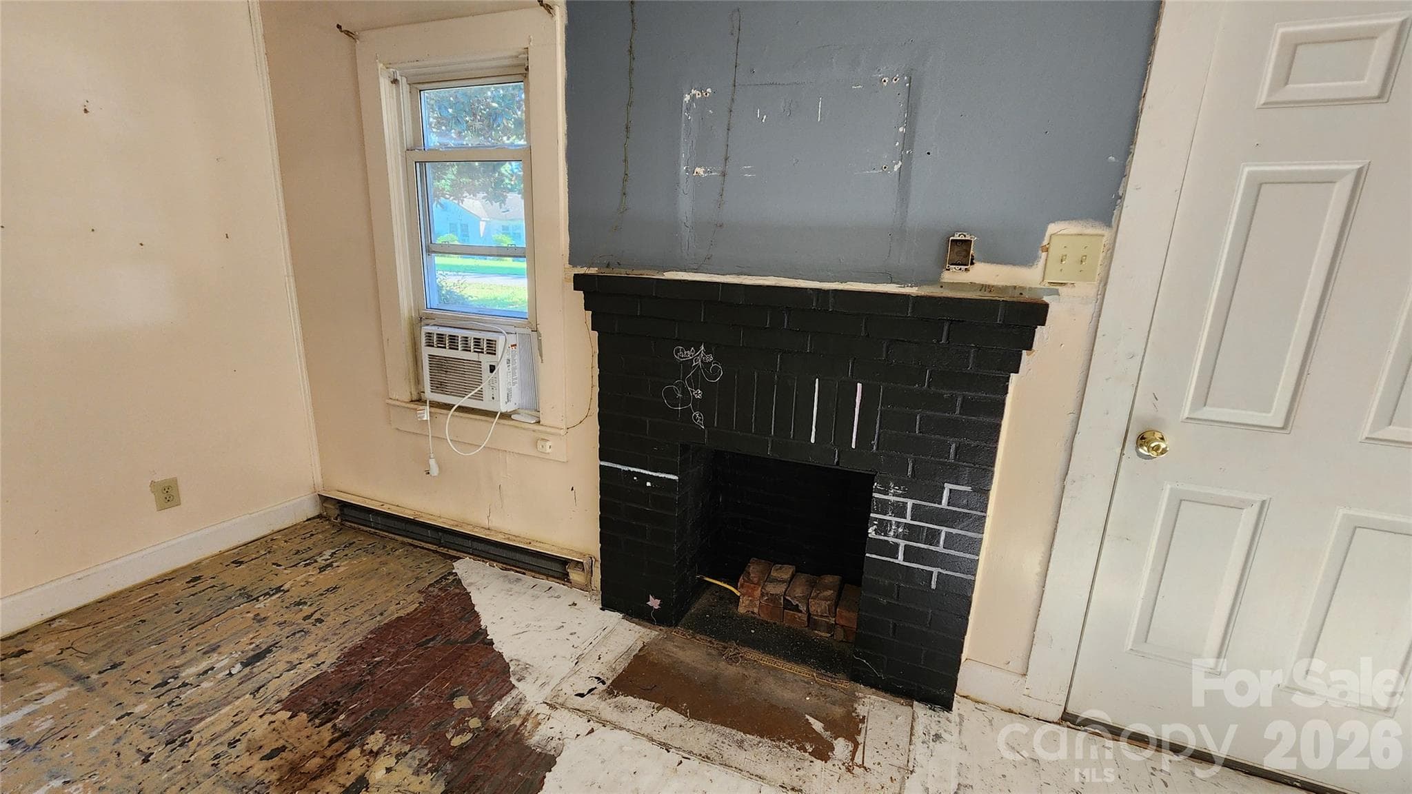Single Family Residence at 155 Hayes Avenue, Hudson, photo 11 of 25