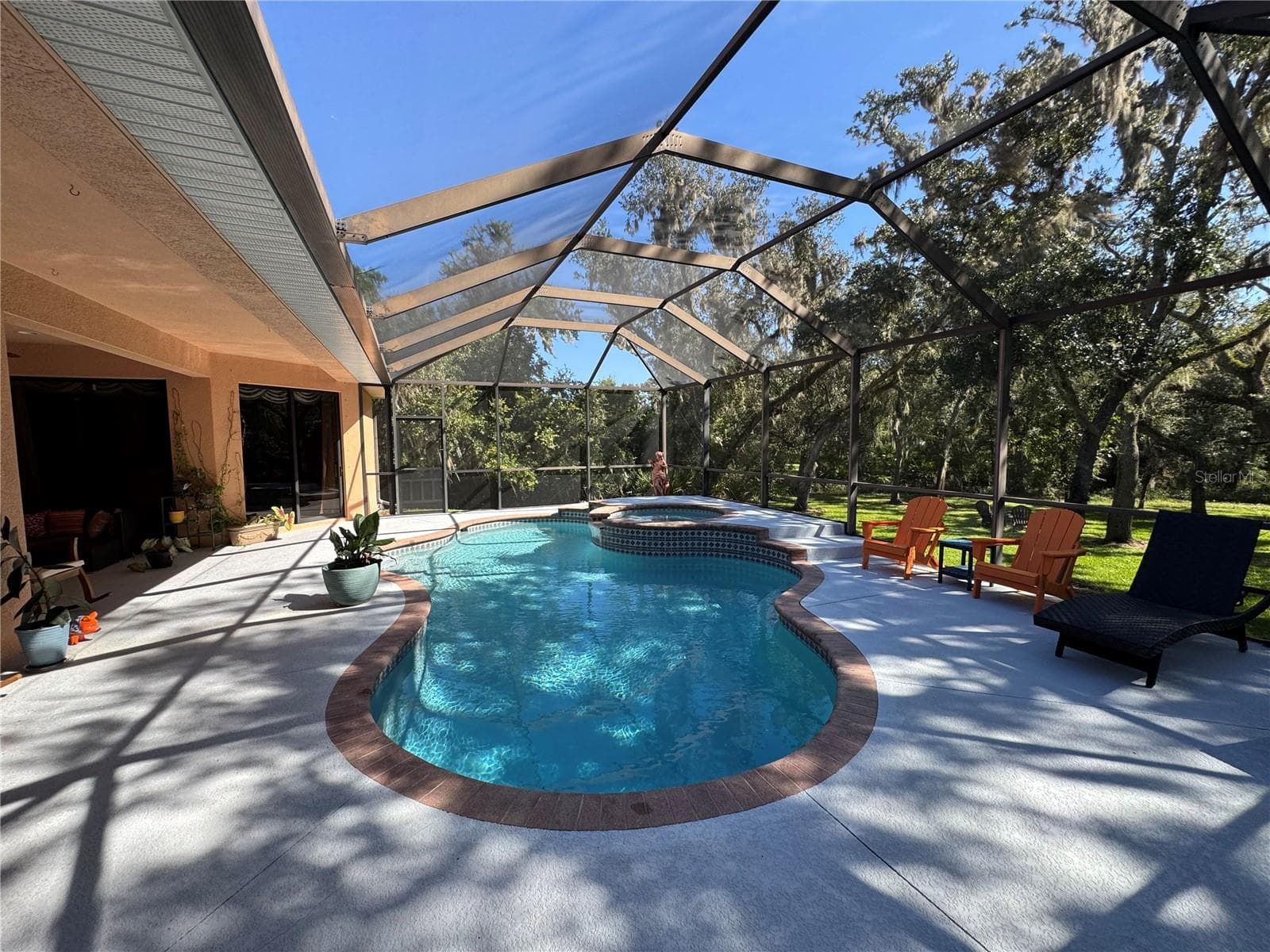 CAGED POOL WITH COVERD LANAI AREA - OAK FORD GOLF CLUB, SARASOTA