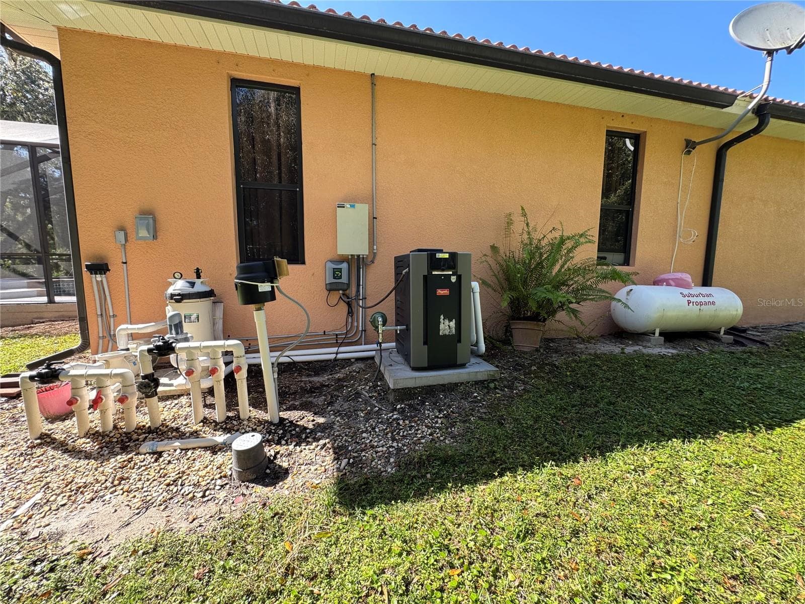 POOL HEATER AND EQUIPMENT - OAK FORD GOLF CLUB, SARASOTA
