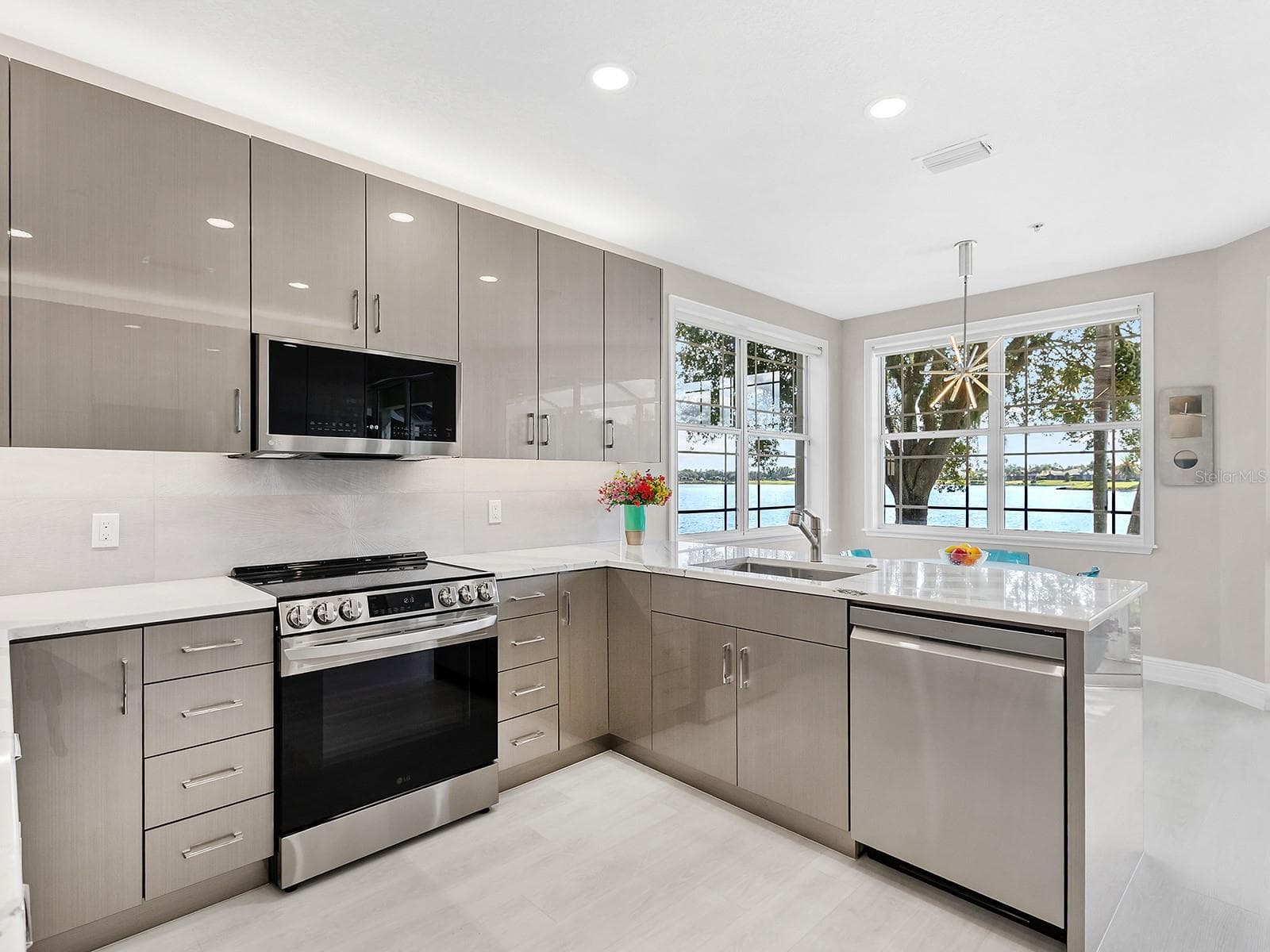 Natural Gas Available - 6527 MOORINGS POINT CIR #101, LAKEWOOD RANCH