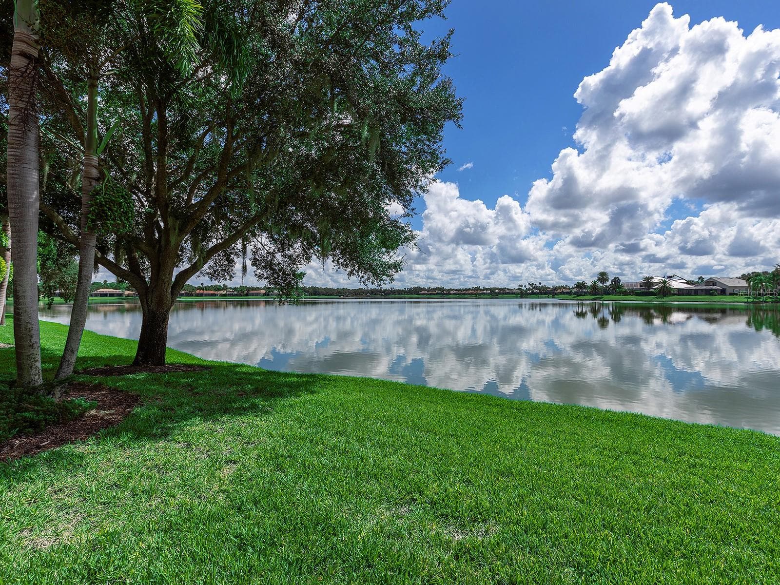 Lake Uihlein-Extraordinary Views - 6527 MOORINGS POINT CIR #101, LAKEWOOD RANCH