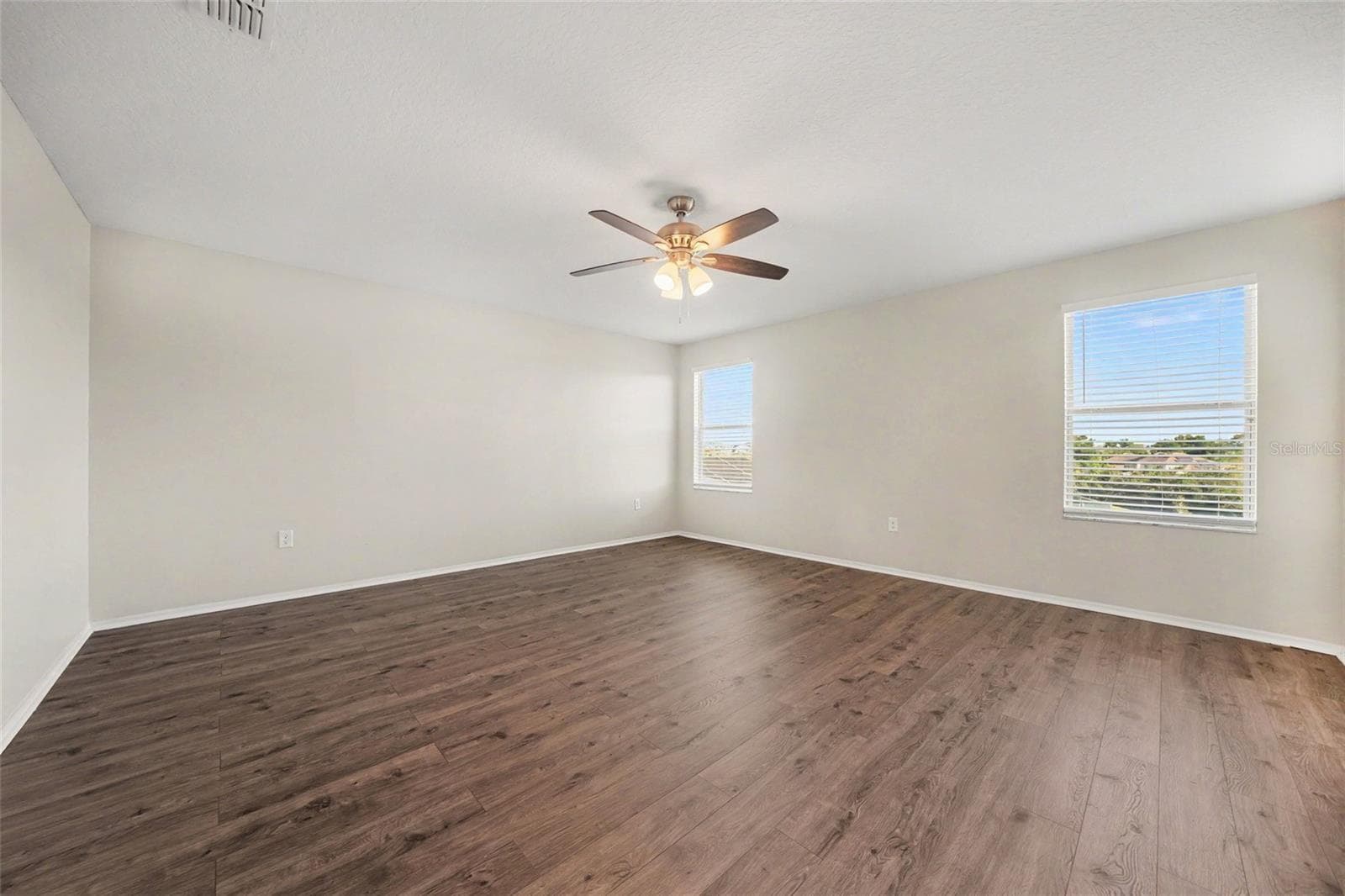 Single Family Residence at 13743 LARANJA ST, CLERMONT, photo 6 of 18
