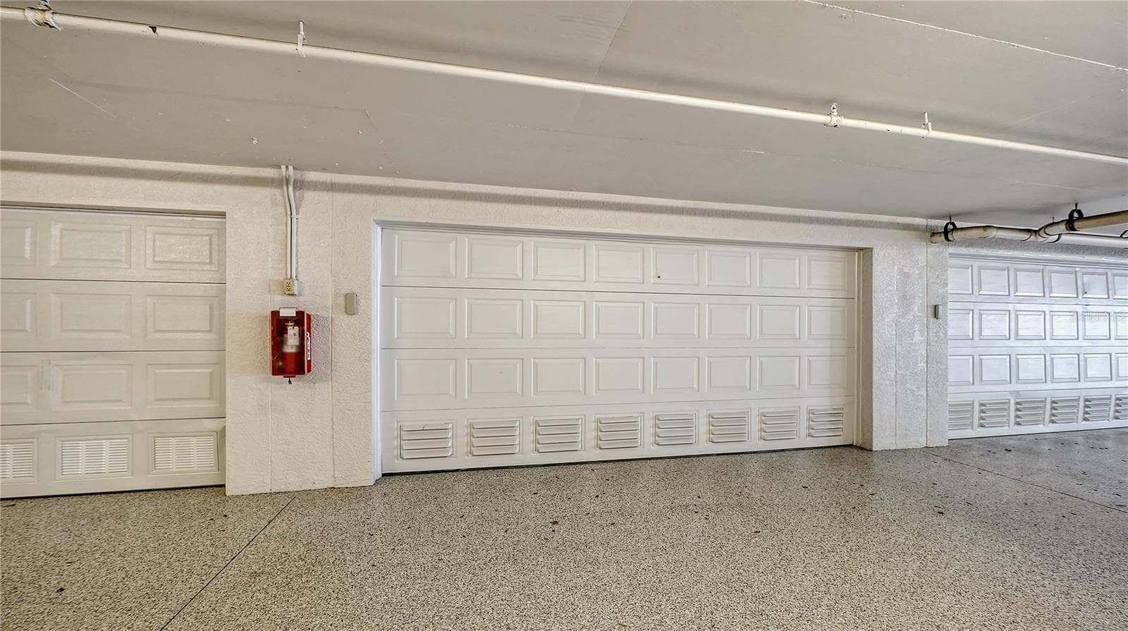 Private 2 Car Garage - 500 S PALM AVE #32, SARASOTA