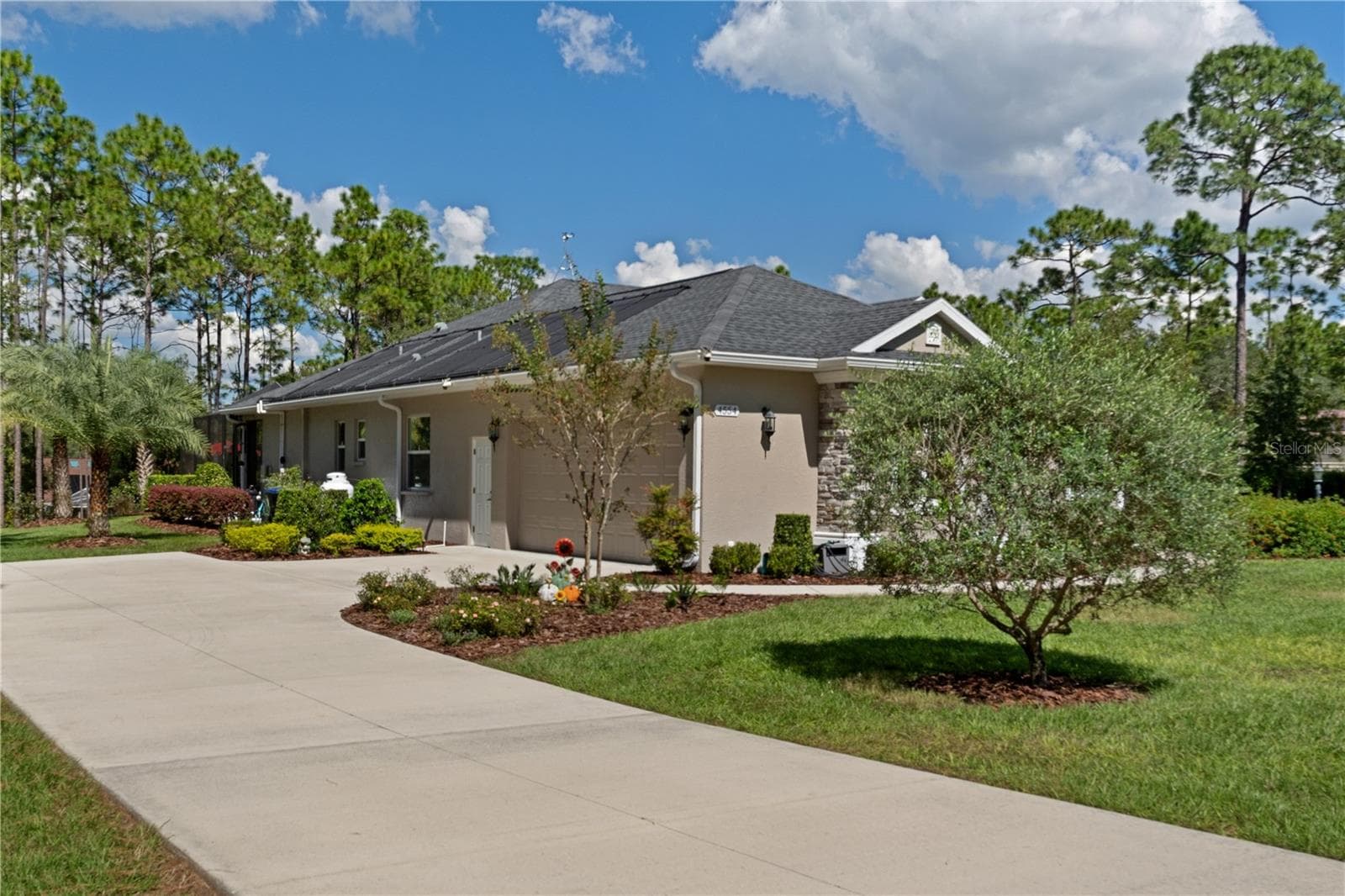 Single Family Residence at 4554 N PERRY DR, BEVERLY HILLS, photo 11 of 84