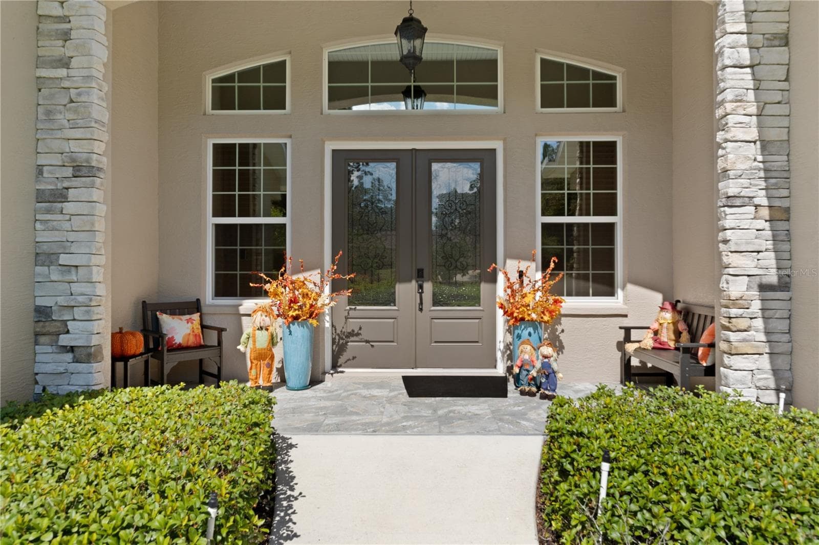 Single Family Residence at 4554 N PERRY DR, BEVERLY HILLS, photo 16 of 84