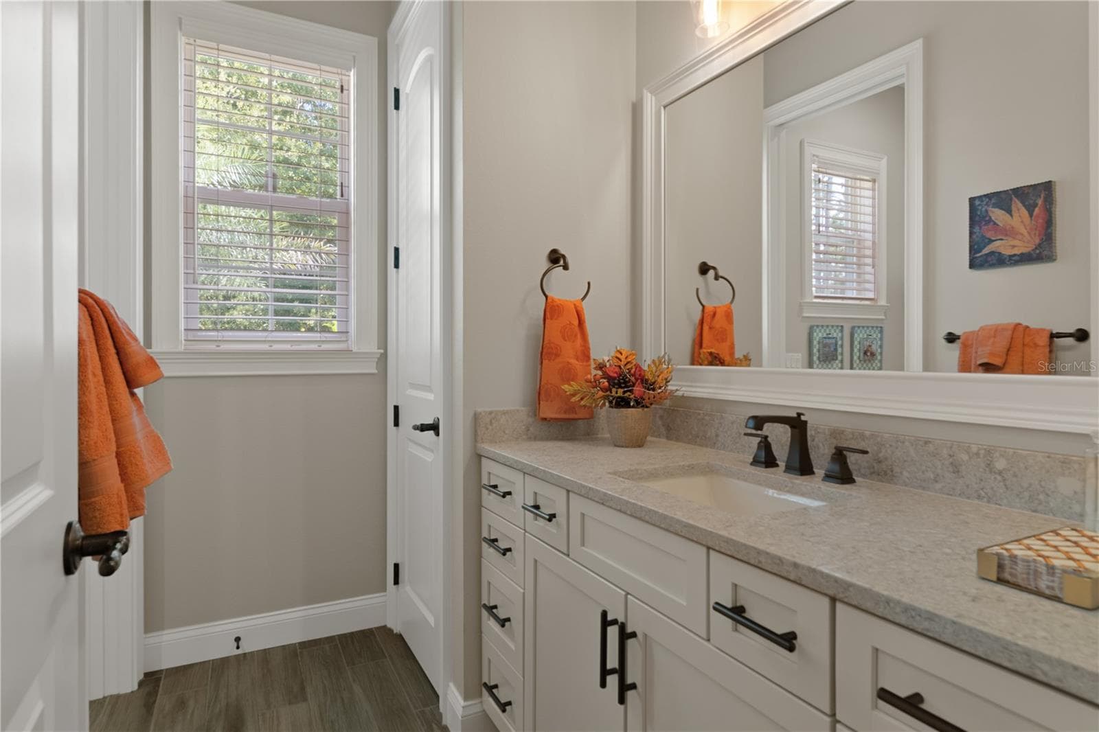 Single Family Residence at 4554 N PERRY DR, BEVERLY HILLS, photo 52 of 84