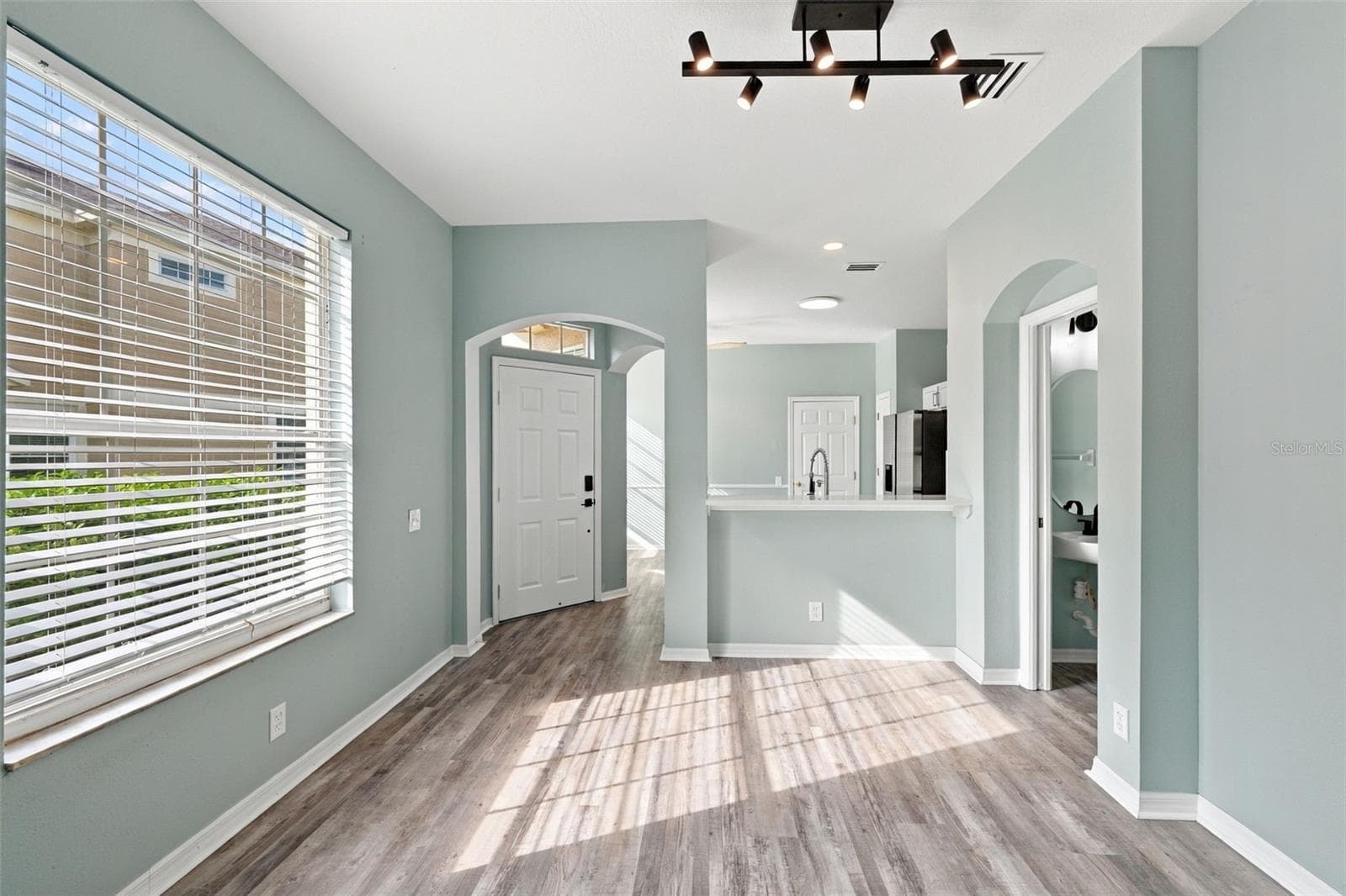 Living Room - 2555 NEWBERN DR, CLEARWATER