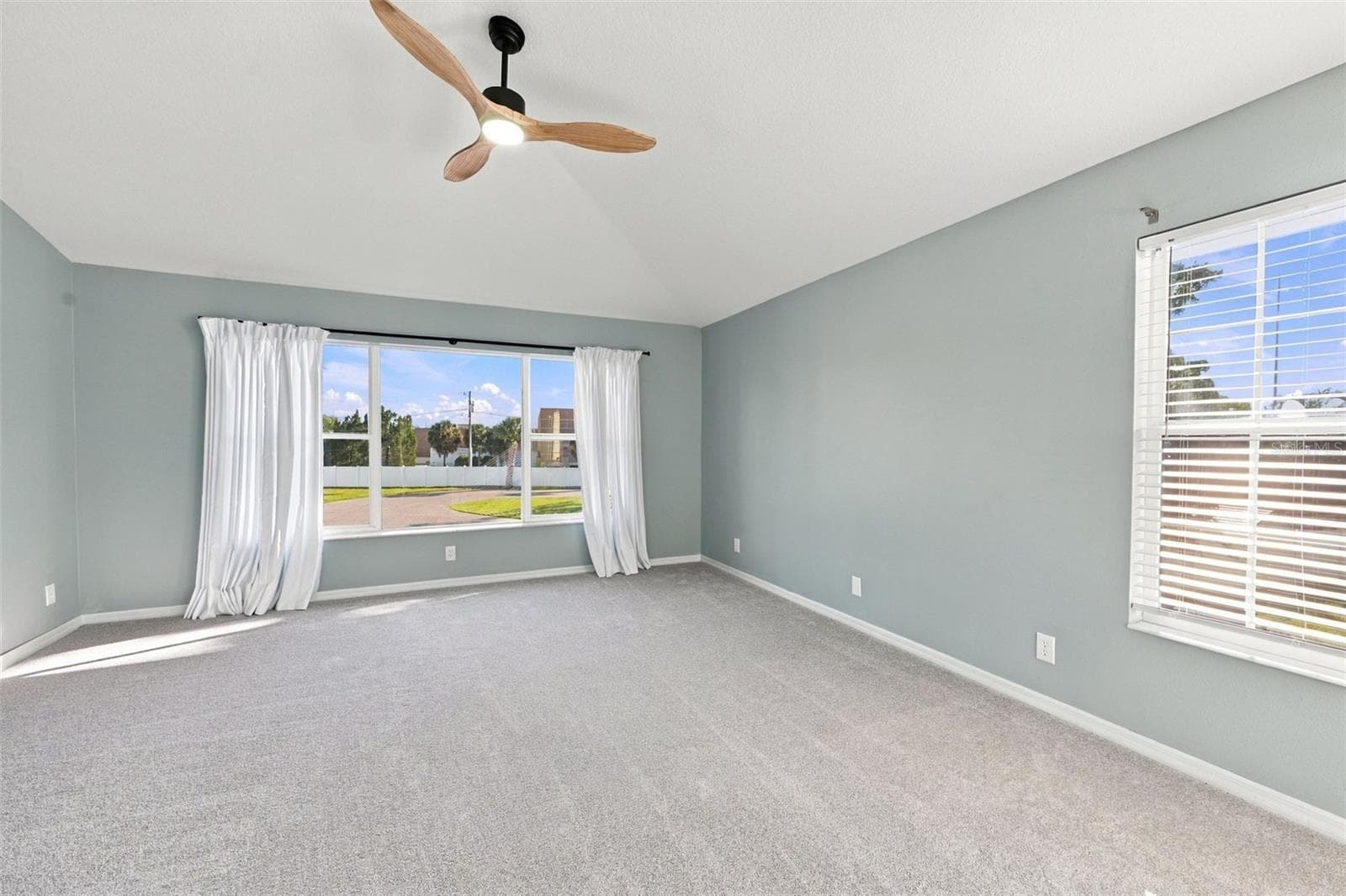 Primary Bedroom - 2555 NEWBERN DR, CLEARWATER
