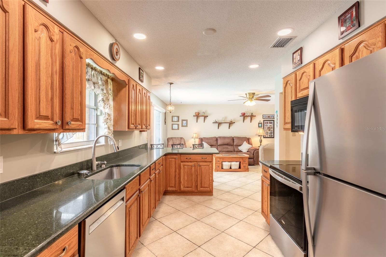 Single Family Residence at 47 MAYFIELD CIR, ORMOND BEACH, photo 20 of 42