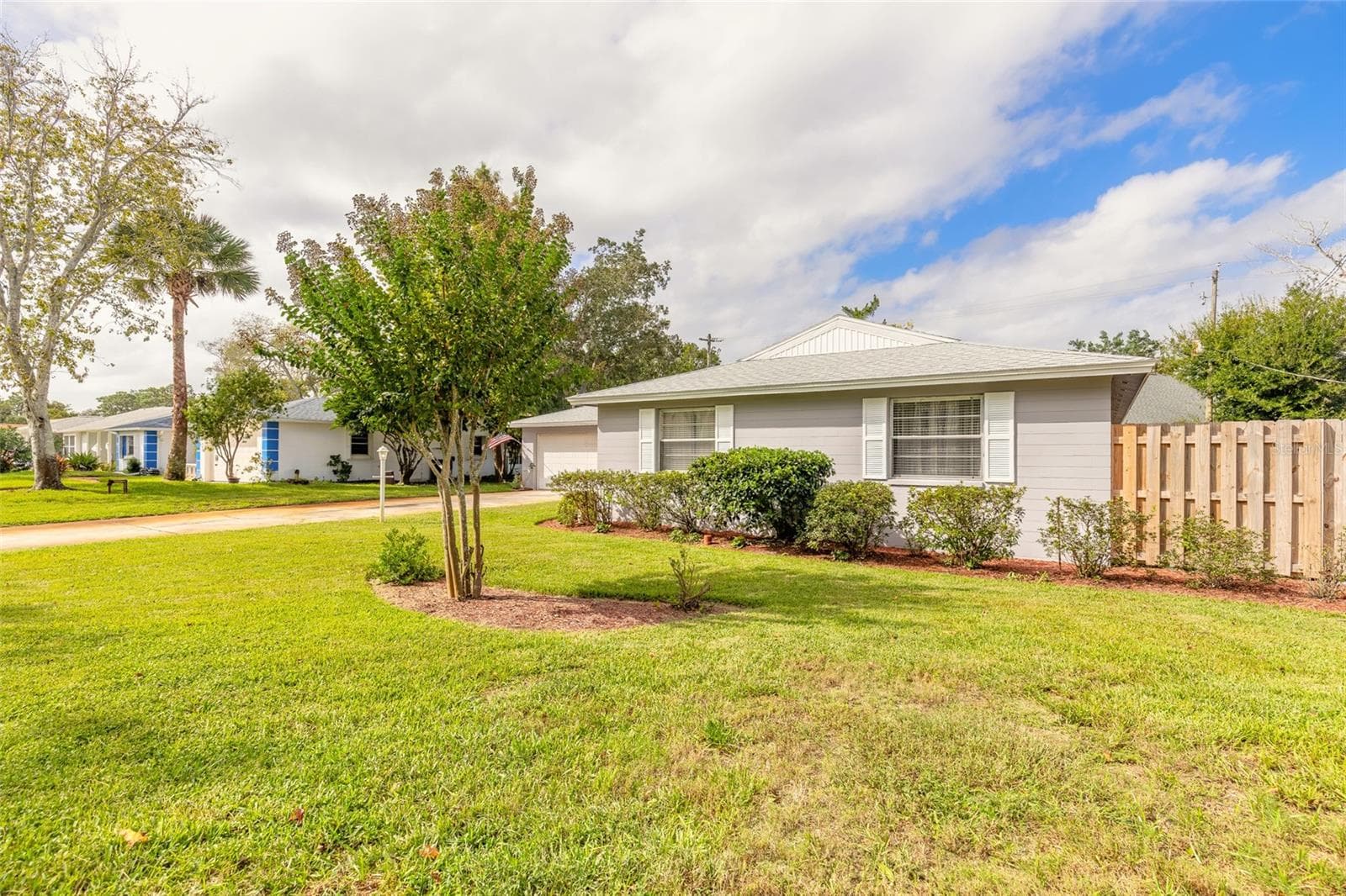 Single Family Residence at 47 MAYFIELD CIR, ORMOND BEACH, photo 33 of 42