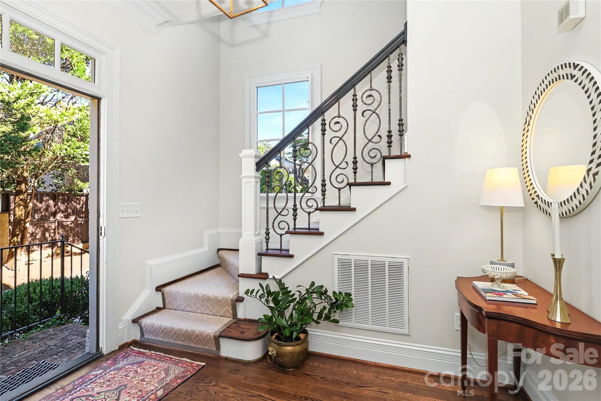 Townhouse at 2614 Chelsea Drive, Charlotte, photo 6 of 47