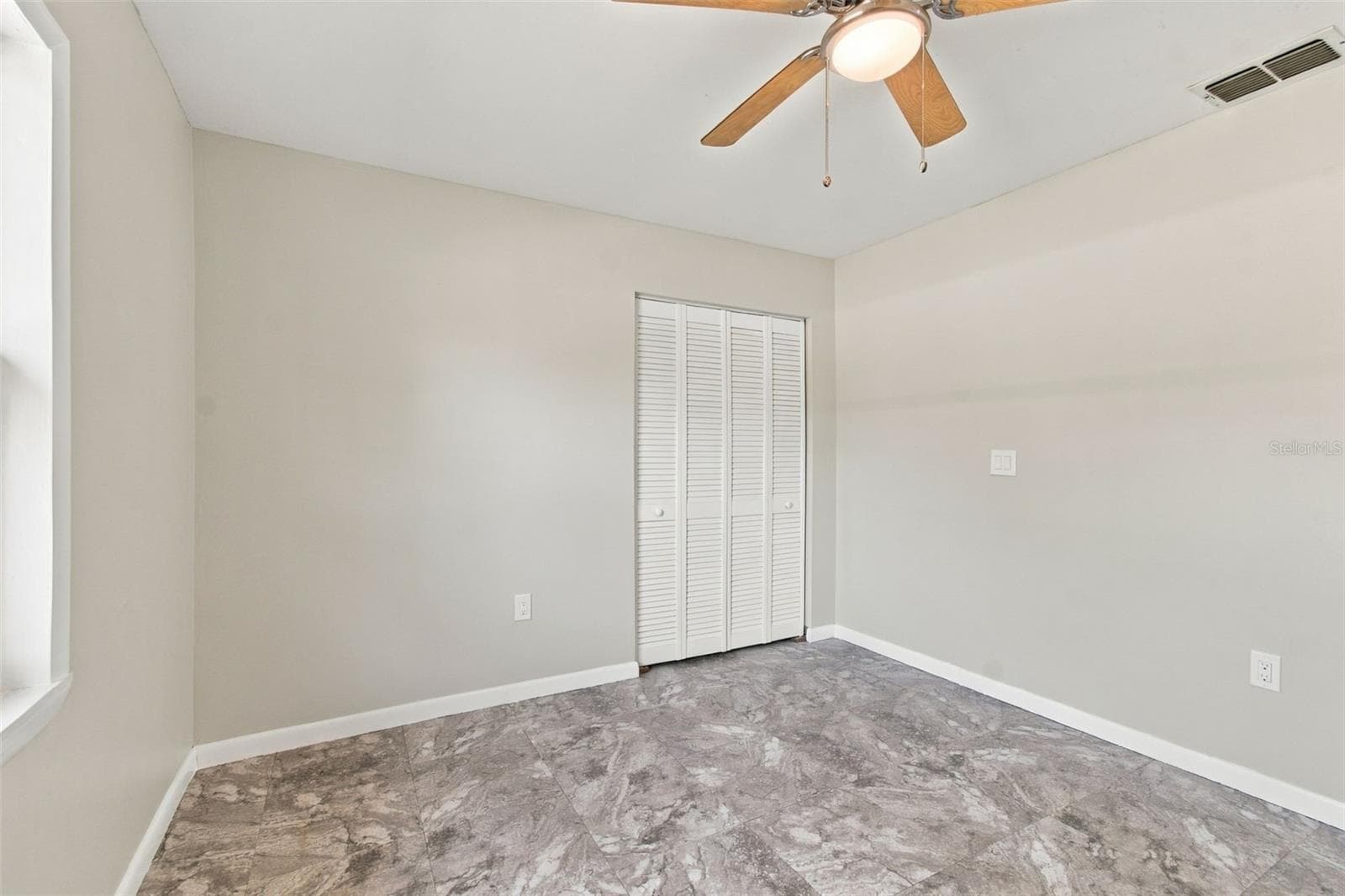 Single Family Residence at 12224 DRY CREEK RANCH RD, BROOKSVILLE, photo 11 of 34