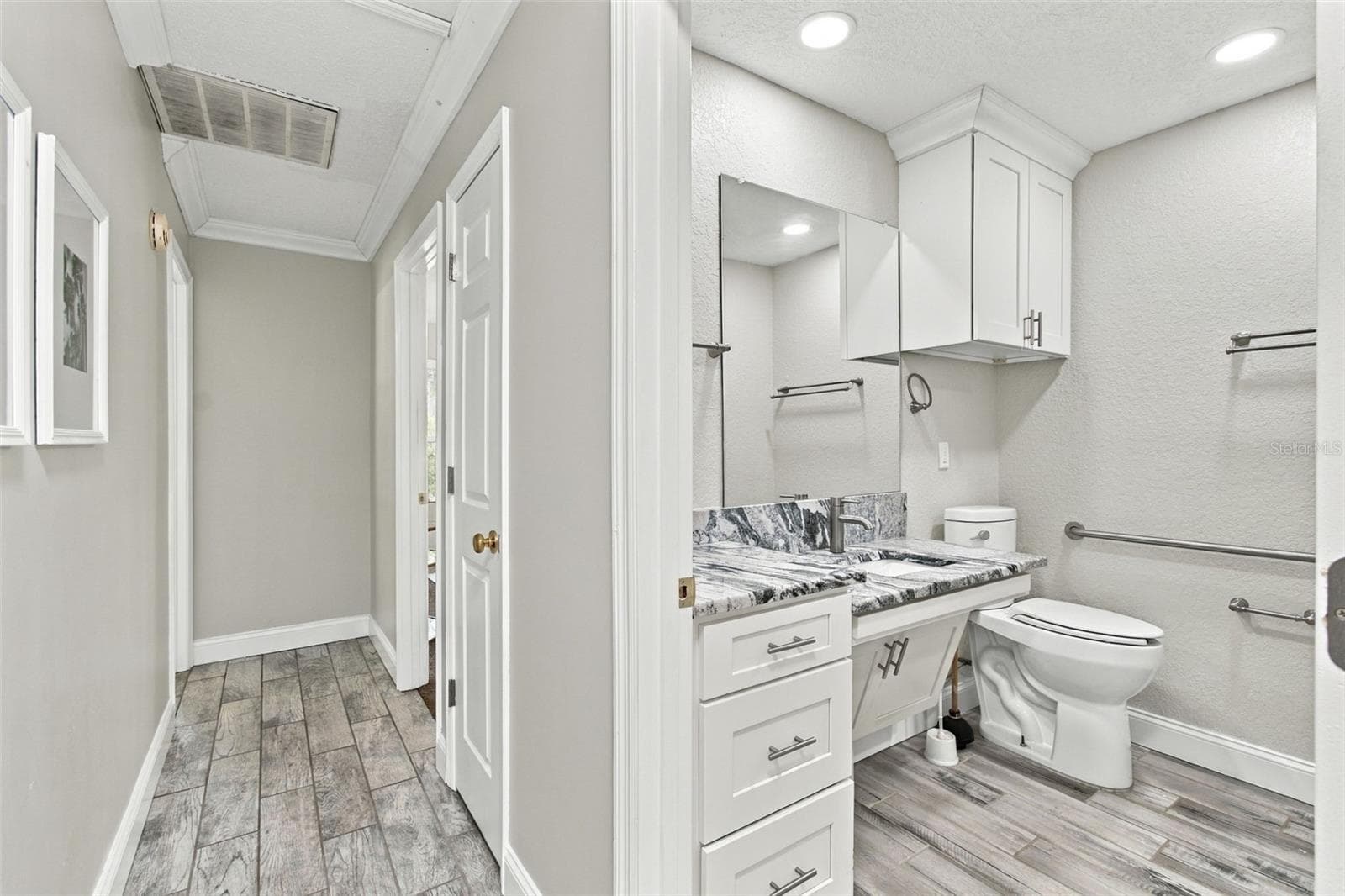 Single Family Residence at 12224 DRY CREEK RANCH RD, BROOKSVILLE, photo 16 of 34
