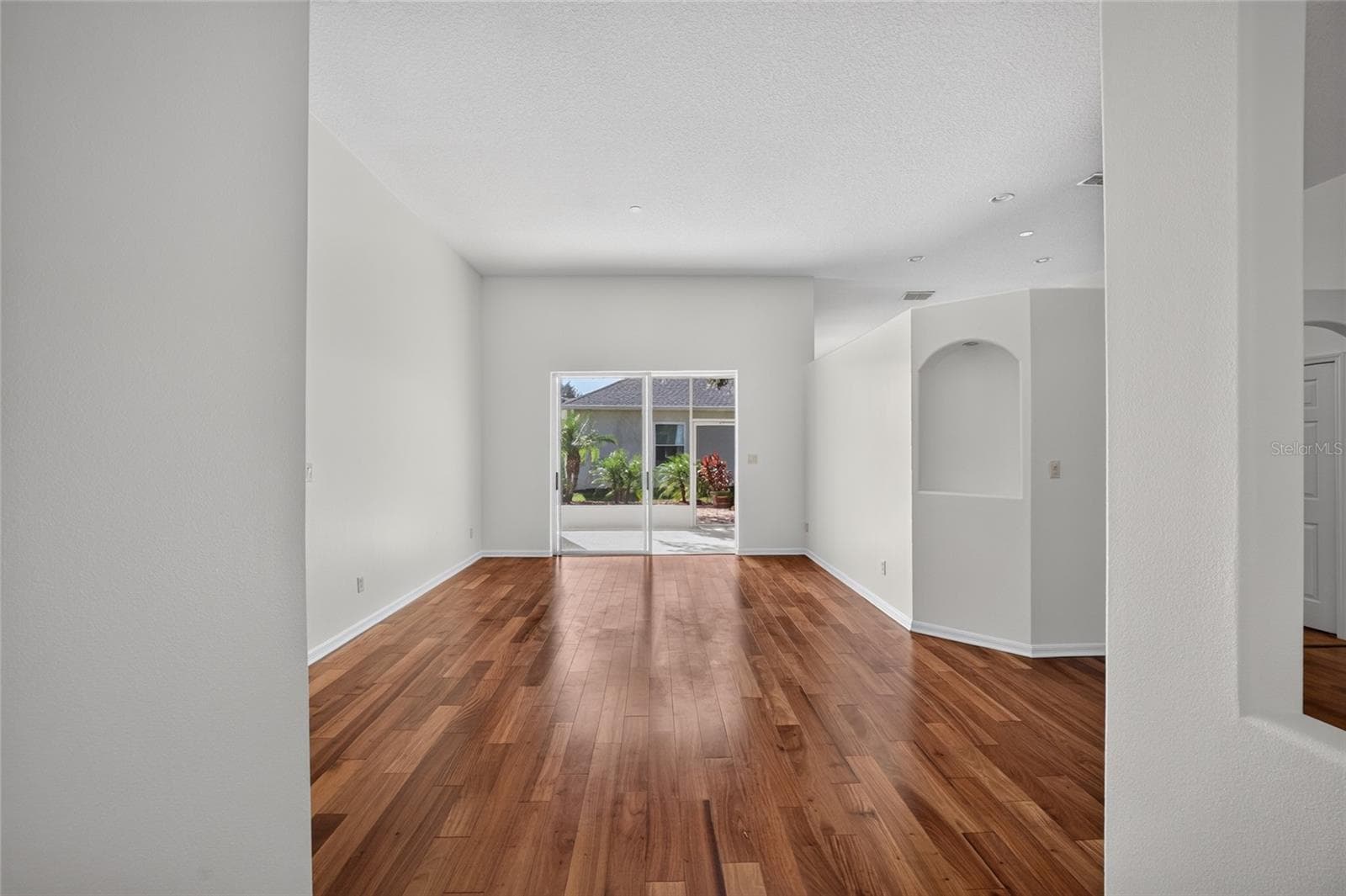 ENTRYWAY AND LIVINGROOM - 24151 BELLE MEDE DR, LEESBURG