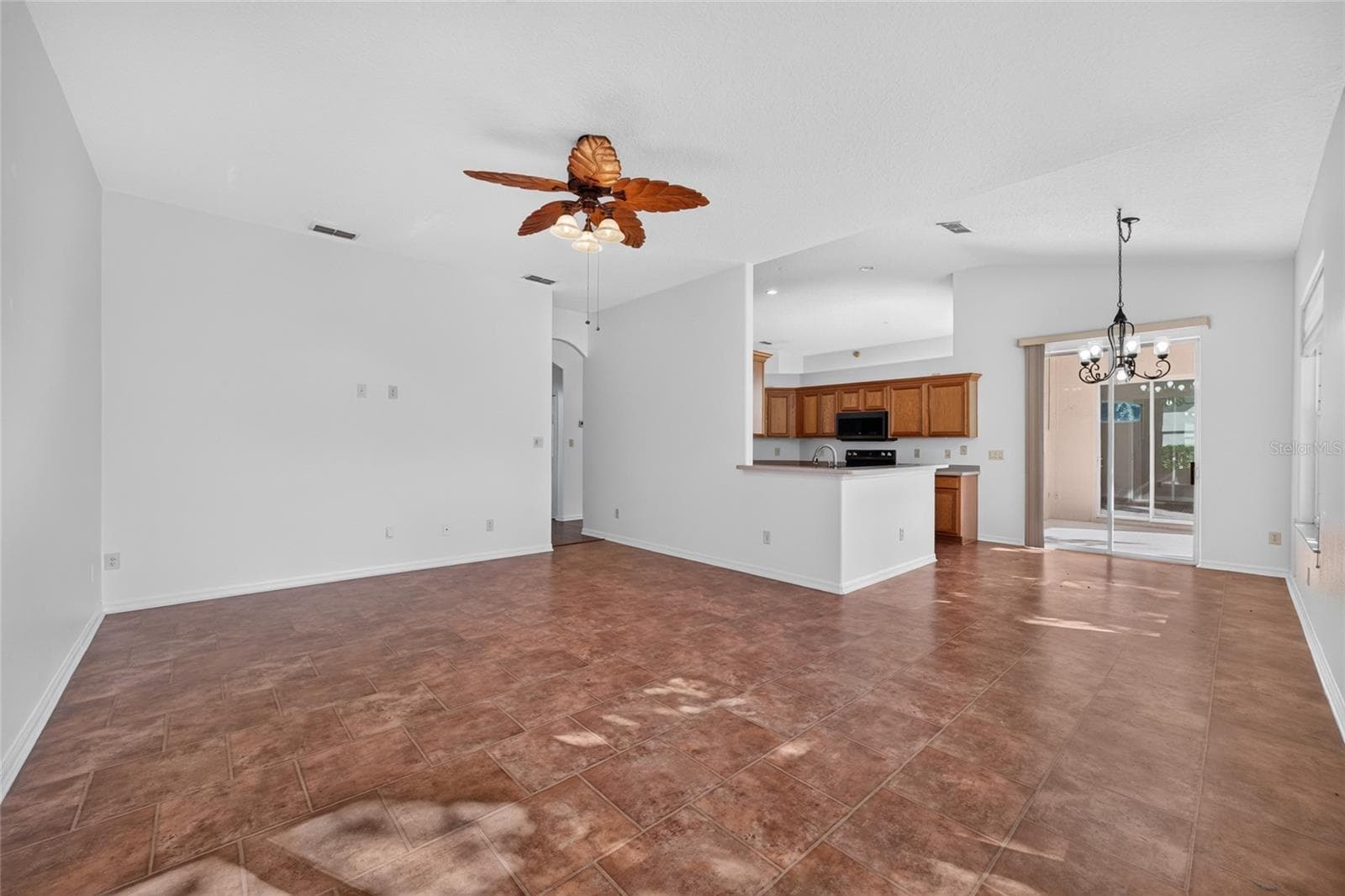fAMILY ROOM - 24151 BELLE MEDE DR, LEESBURG