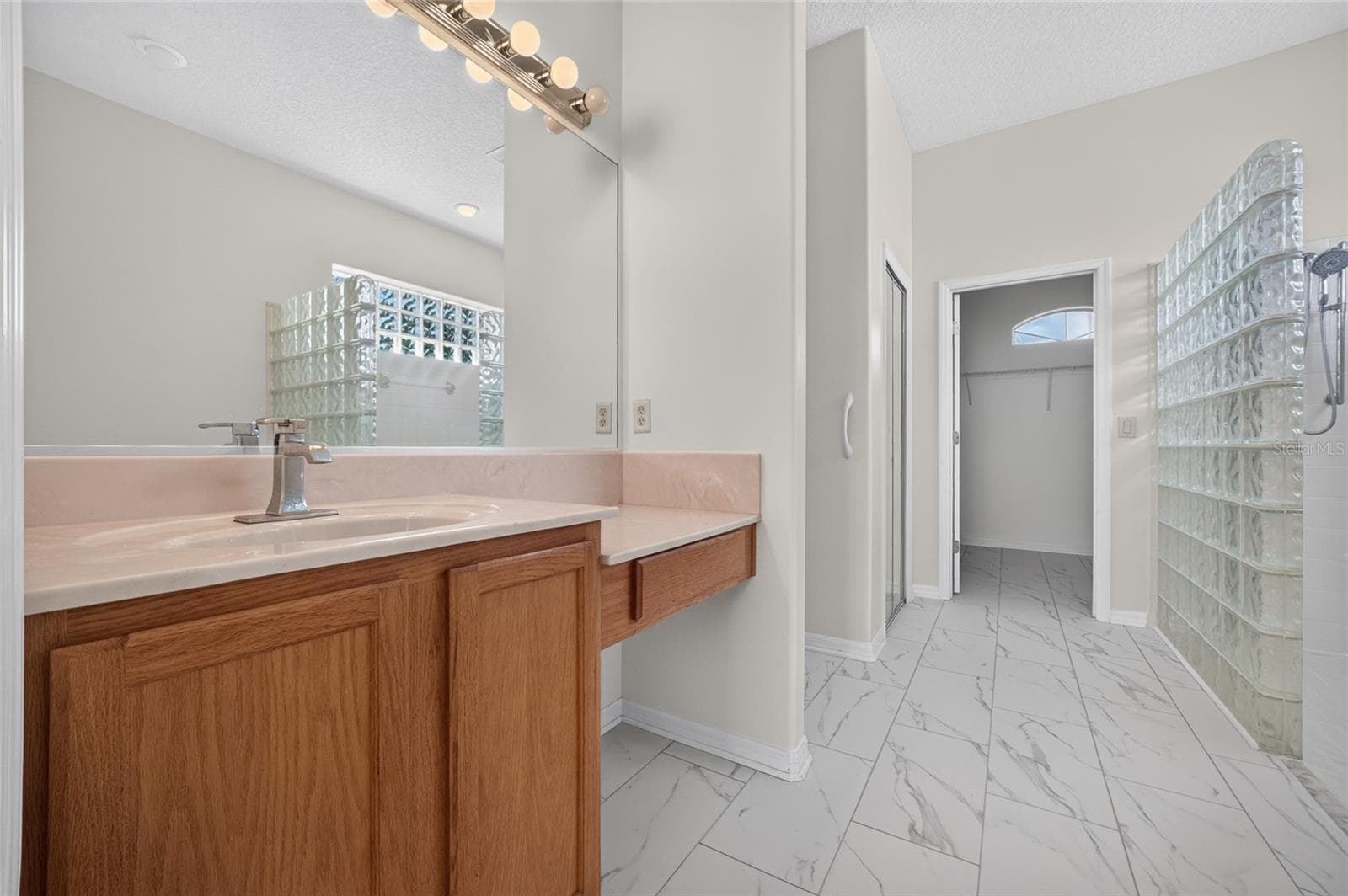 MASTER BATHROOM - 24151 BELLE MEDE DR, LEESBURG