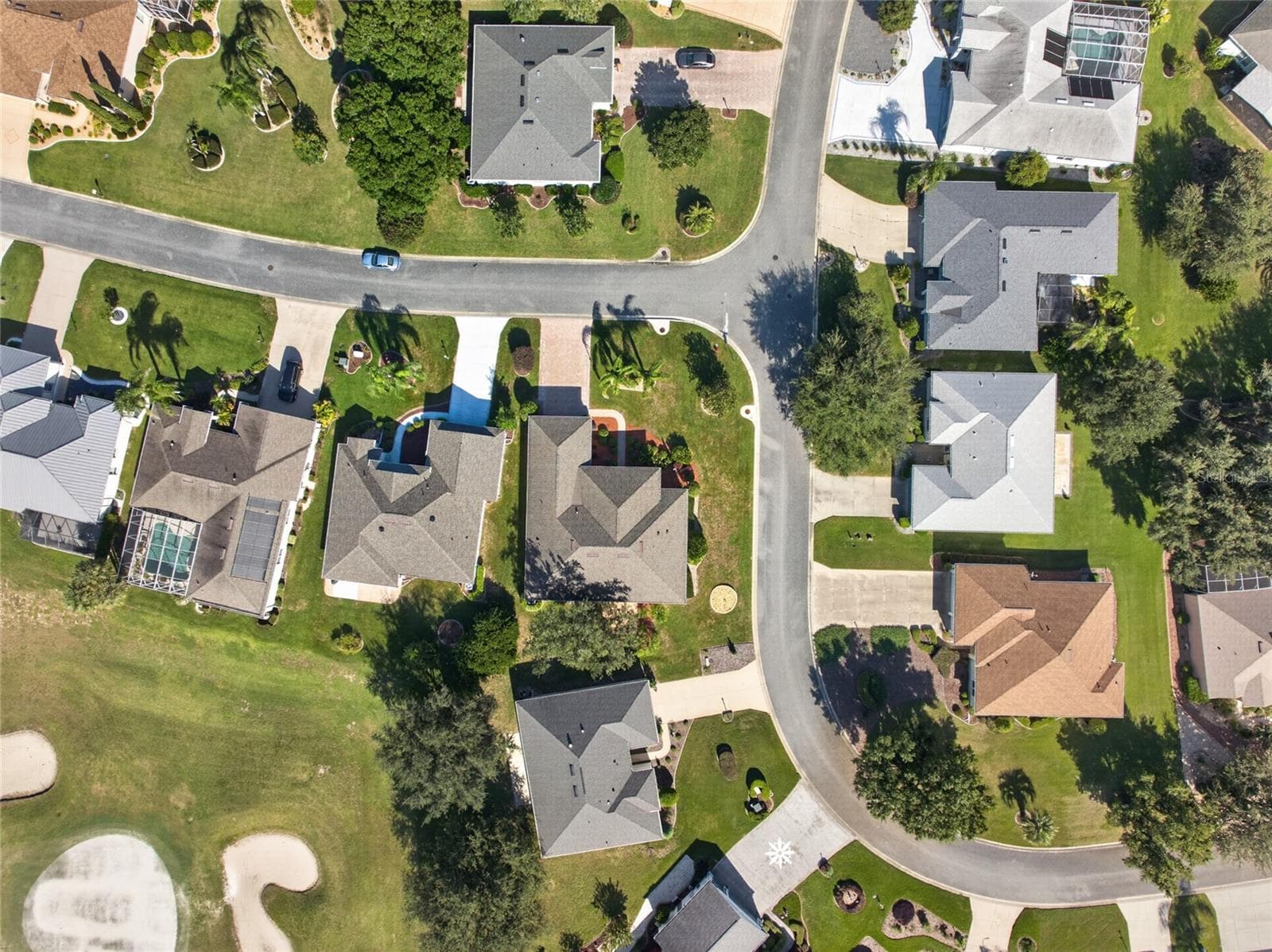 CORNER LOT - 24151 BELLE MEDE DR, LEESBURG