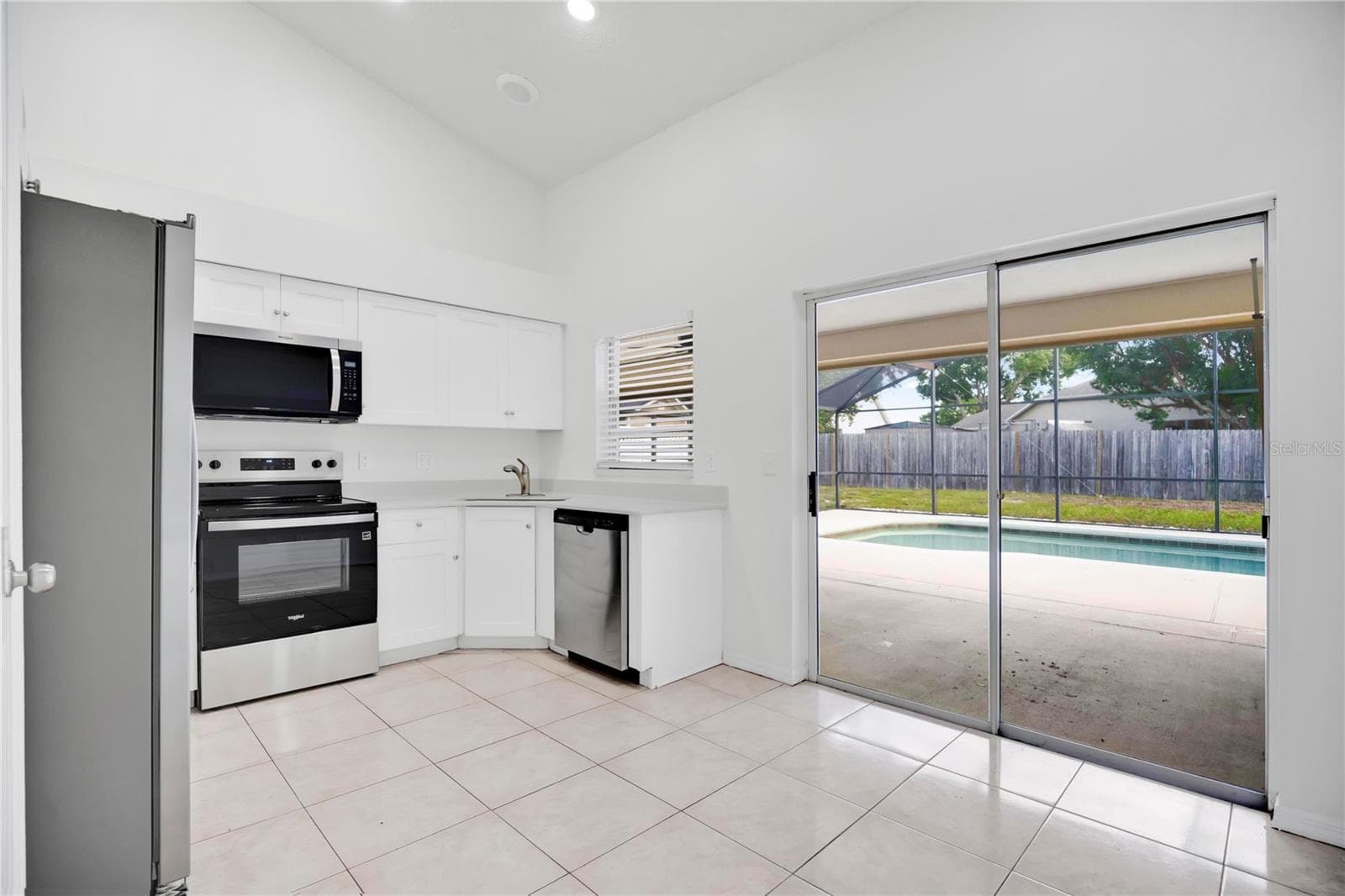 Single Family Residence at 1056 CONDOR PL, WINTER SPRINGS, photo 10 of 32