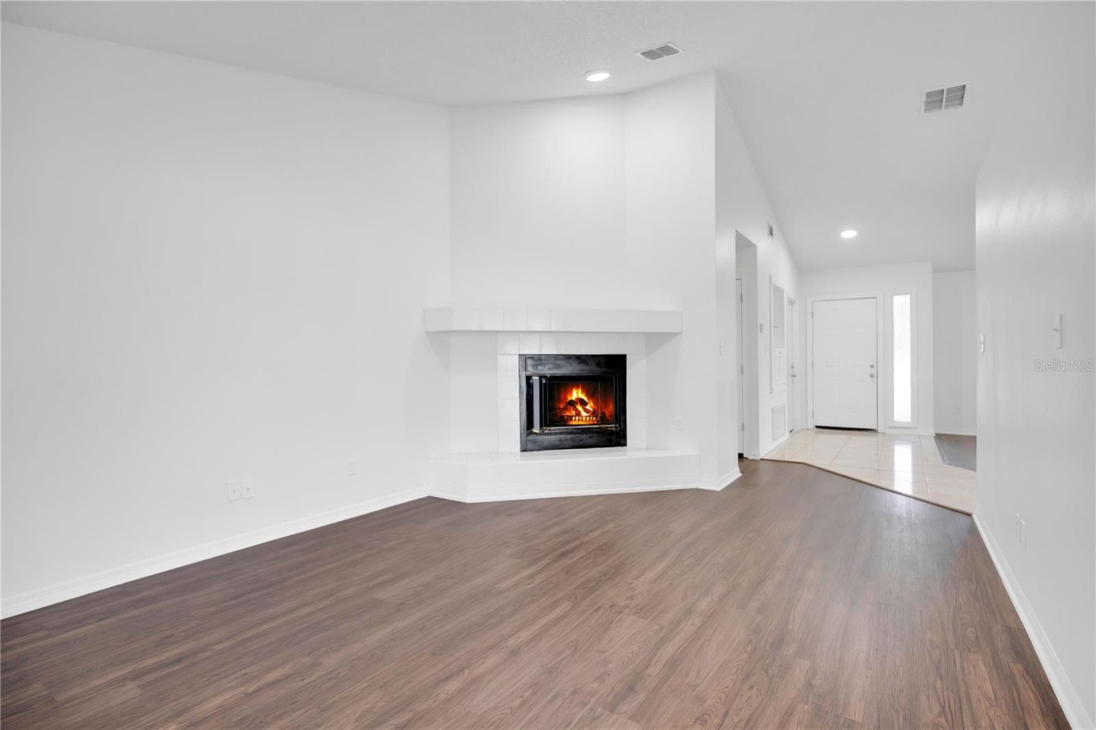 Single Family Residence at 1056 CONDOR PL, WINTER SPRINGS, photo 11 of 32