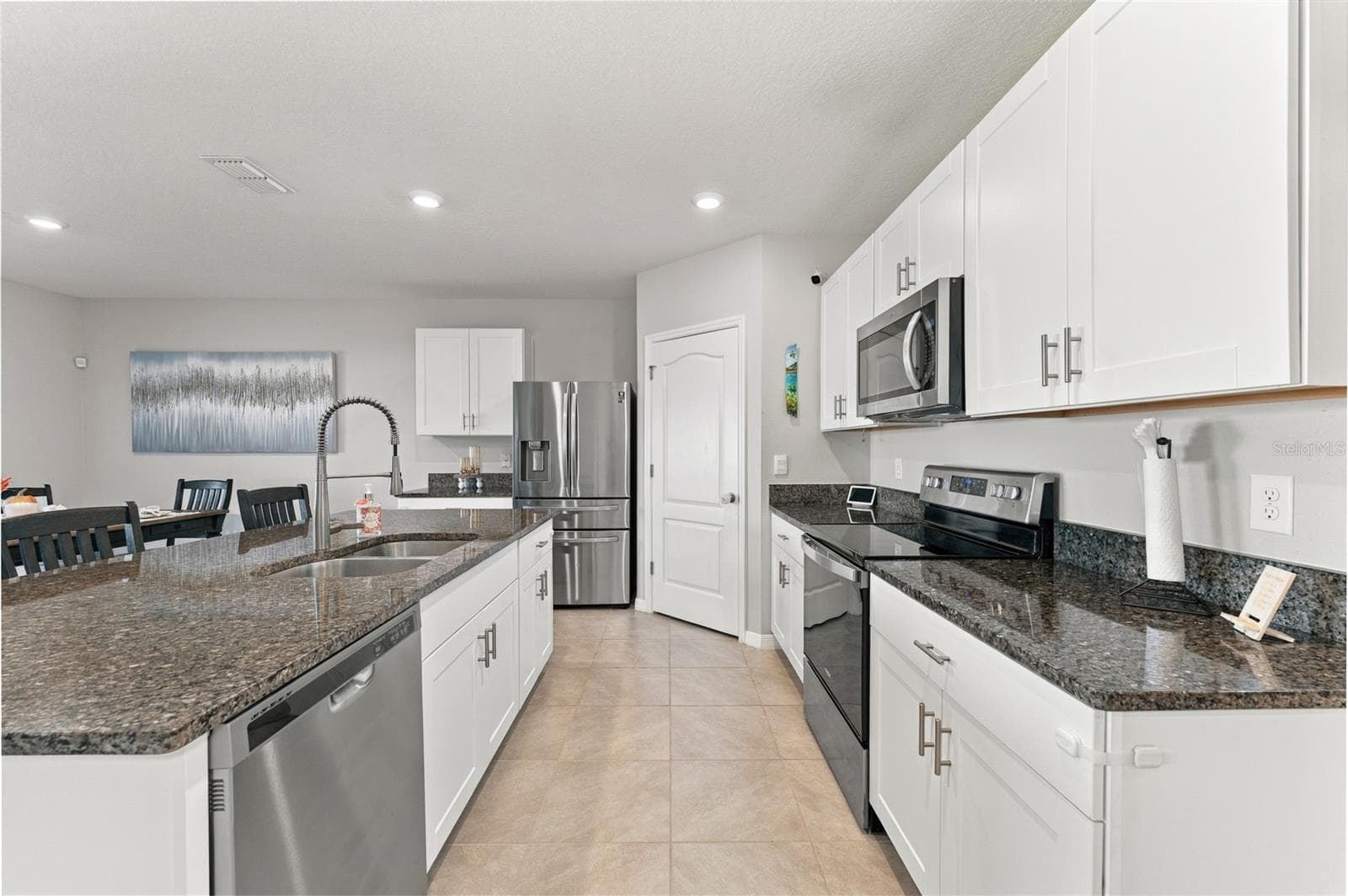 Single Family Residence at 1859 EGRET MEADOWS AVE, KISSIMMEE, photo 7 of 27
