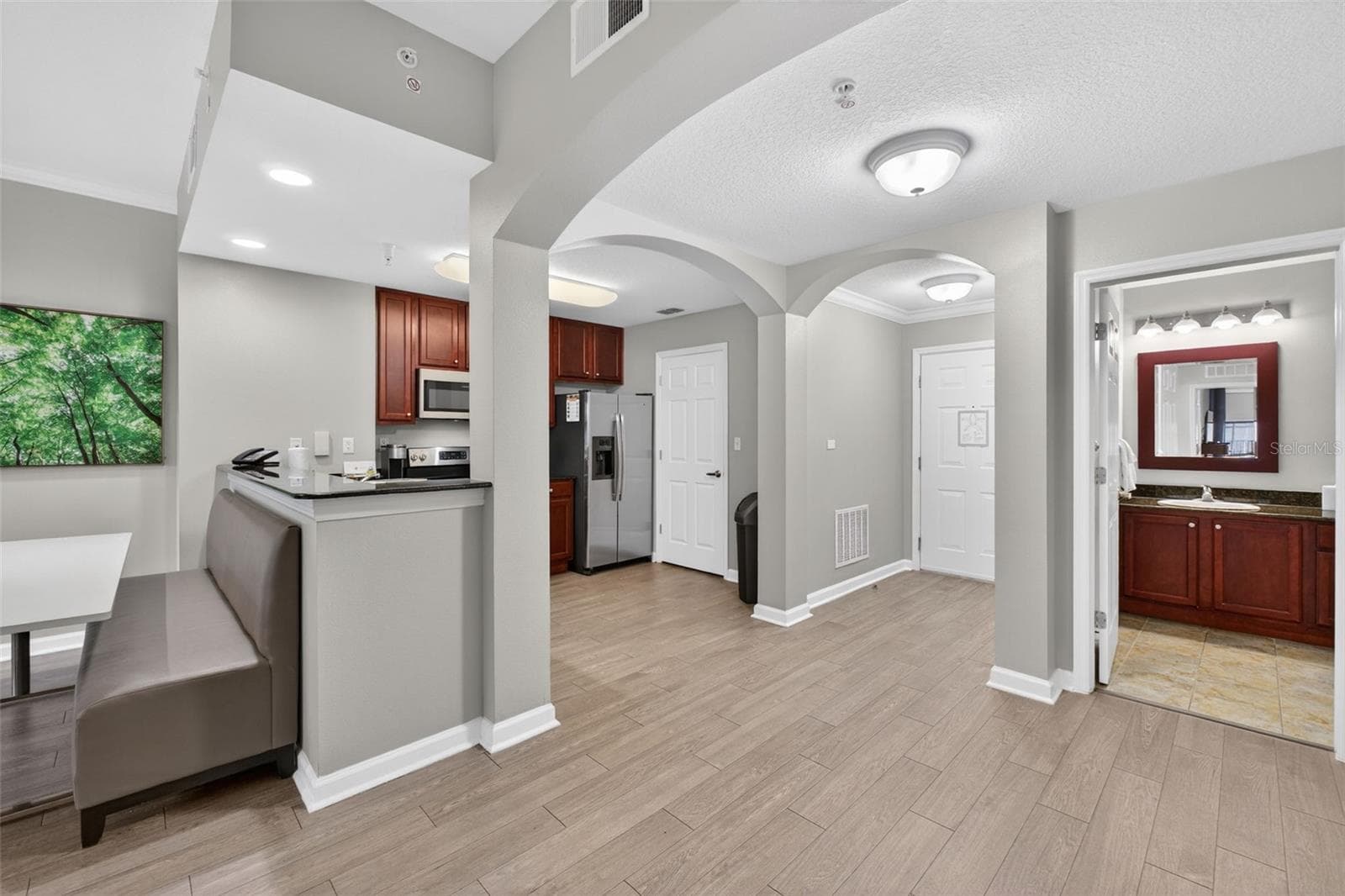 Condo - Hotel at 14501 GROVE RESORT AVE #1528, WINTER GARDEN, photo 5 of 51