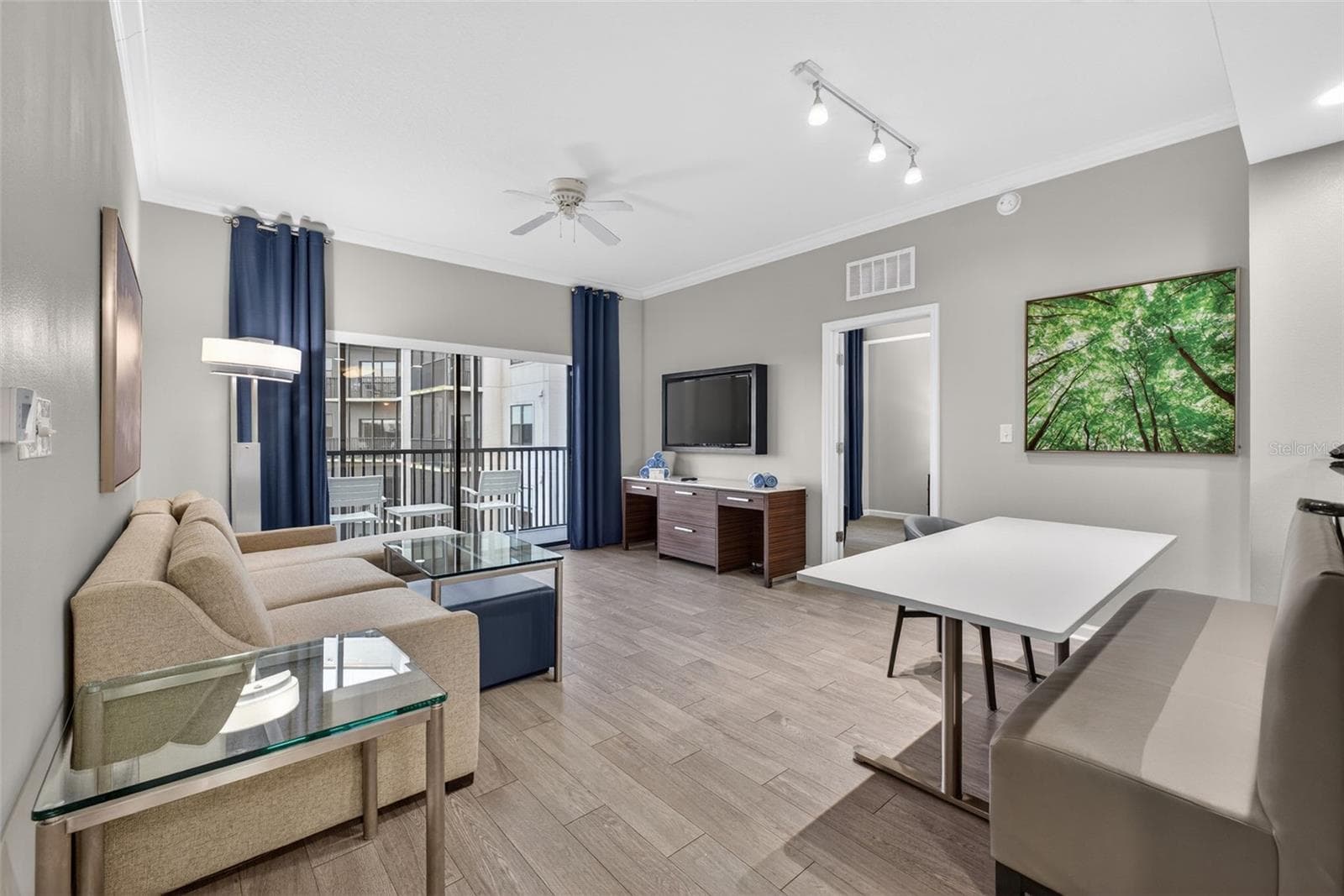 Condo - Hotel at 14501 GROVE RESORT AVE #1528, WINTER GARDEN, photo 8 of 51