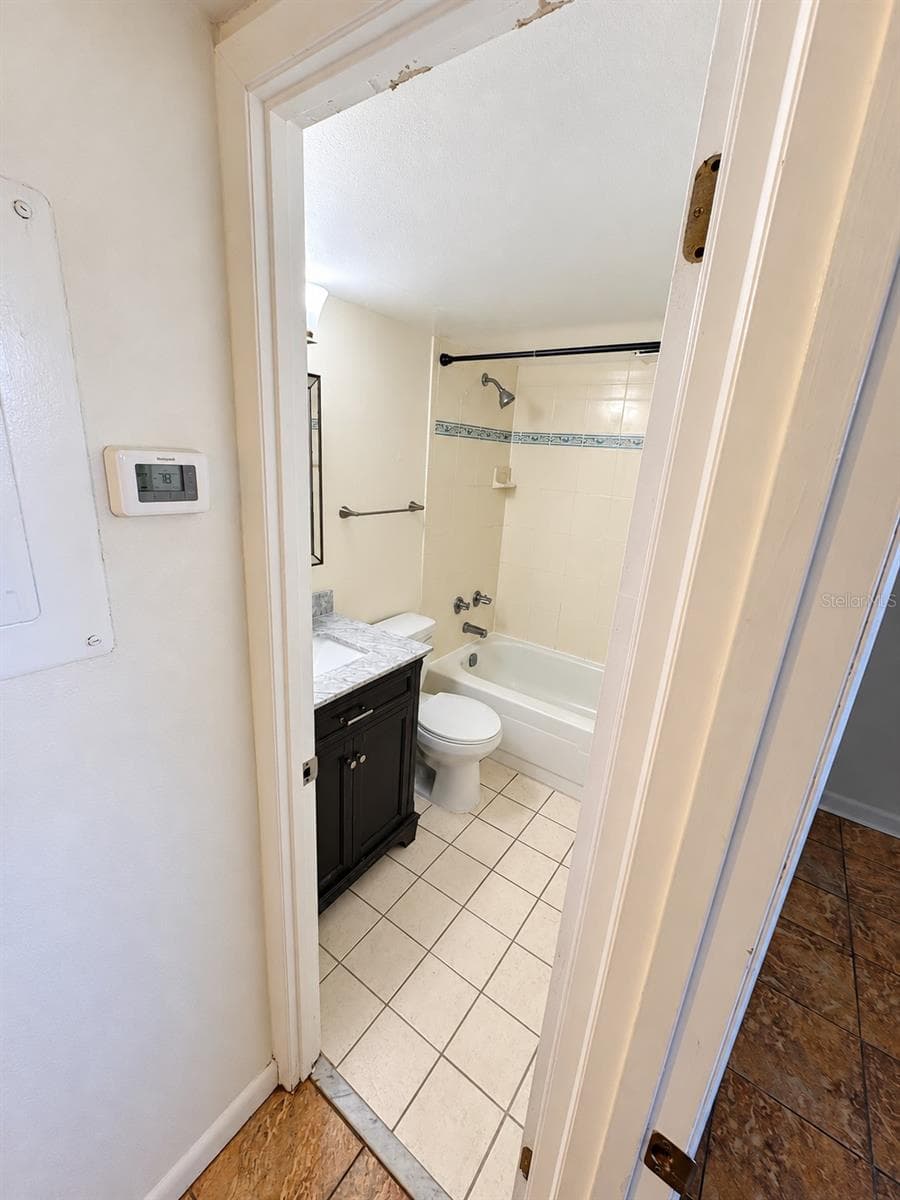 Bathroom - 5820 N CHURCH AVE #251, TAMPA
