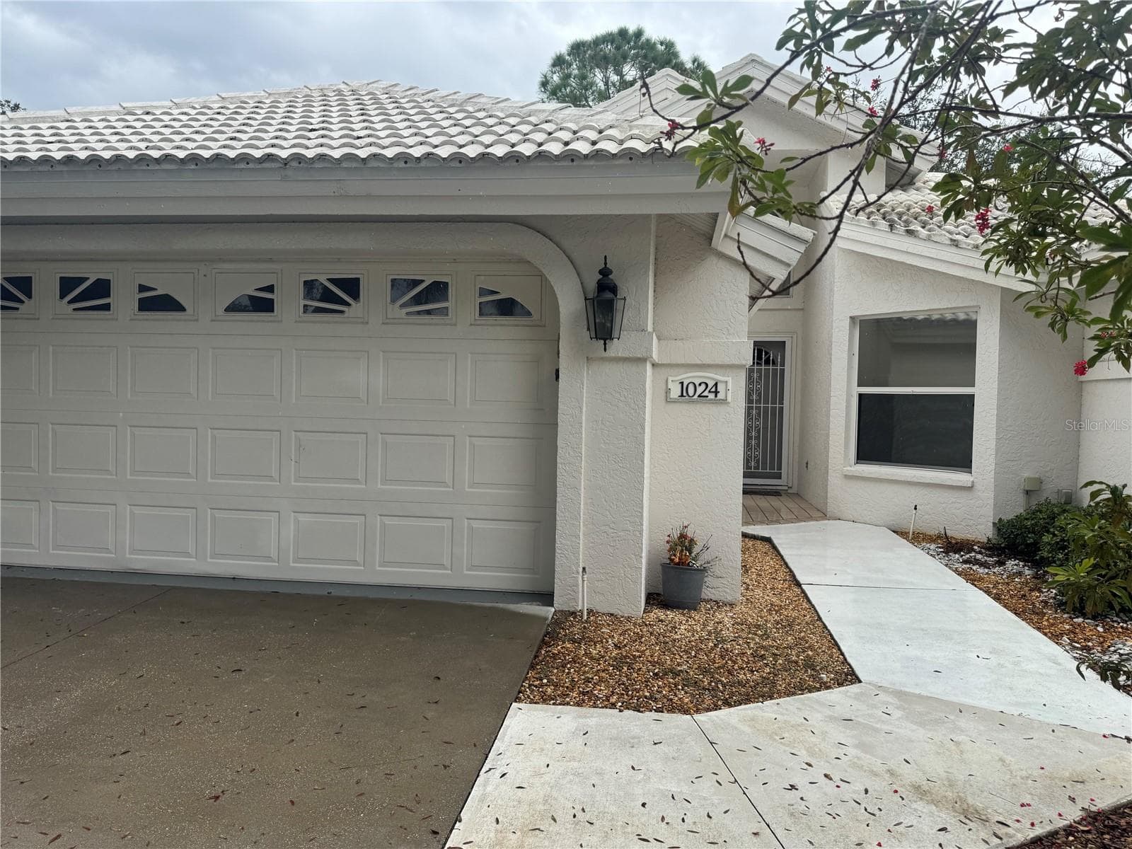 Single Family Residence at 1024 HARBOR TOWN DR, VENICE, photo 4 of 29